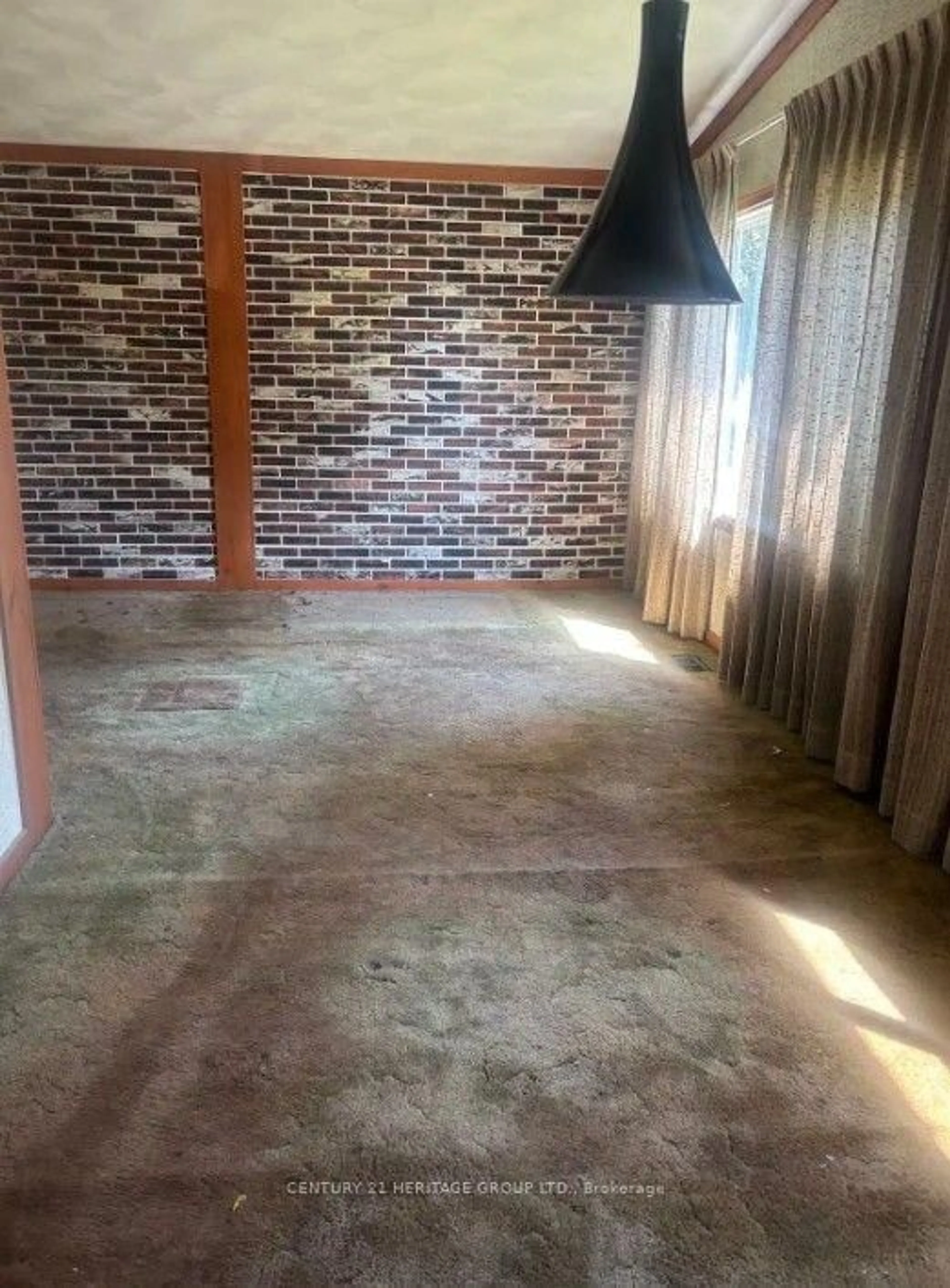 A pic of a room for 16 Morning Dew Dr, Brantford Ontario N3R 3P2