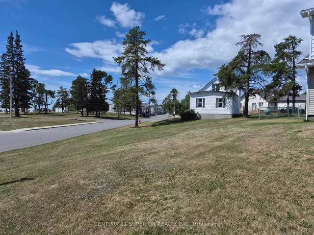 1 Laurier Ave, Terrace Bay 4