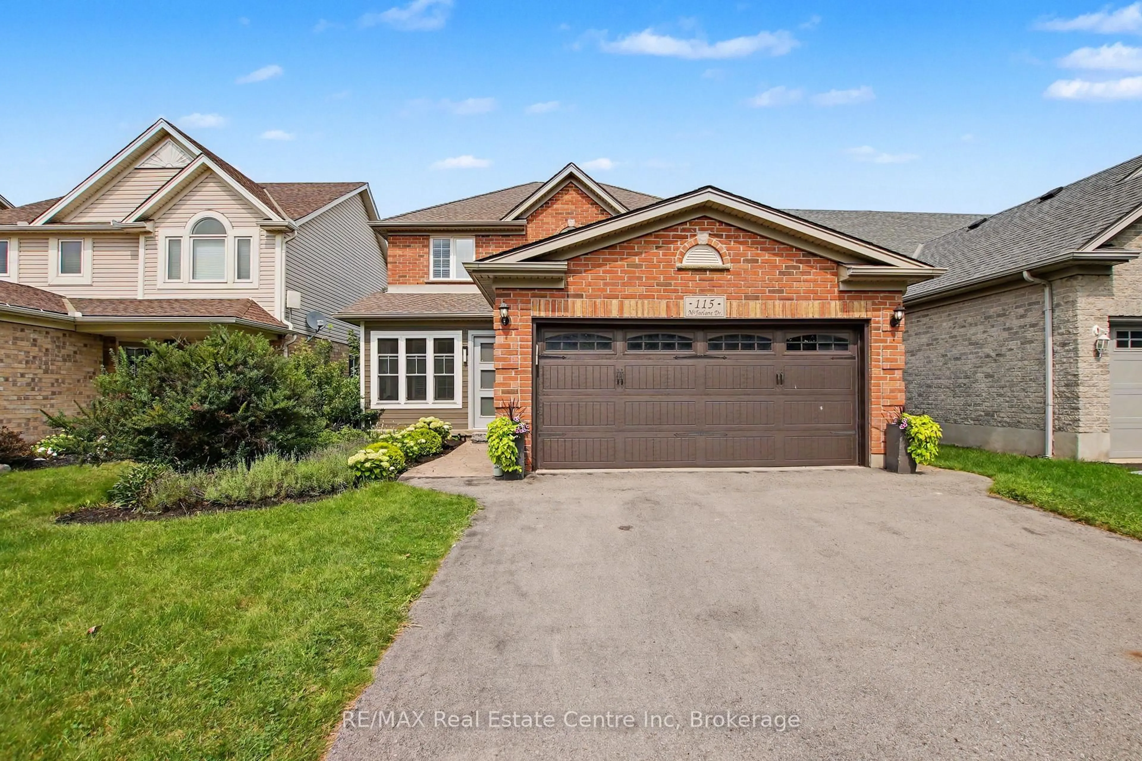 Home with brick exterior material, street for 115 Mcfarlane Dr, Cambridge Ontario N3C 4L6