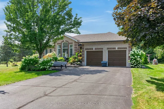 3335 Four Seasons Dr, Inverary 2
