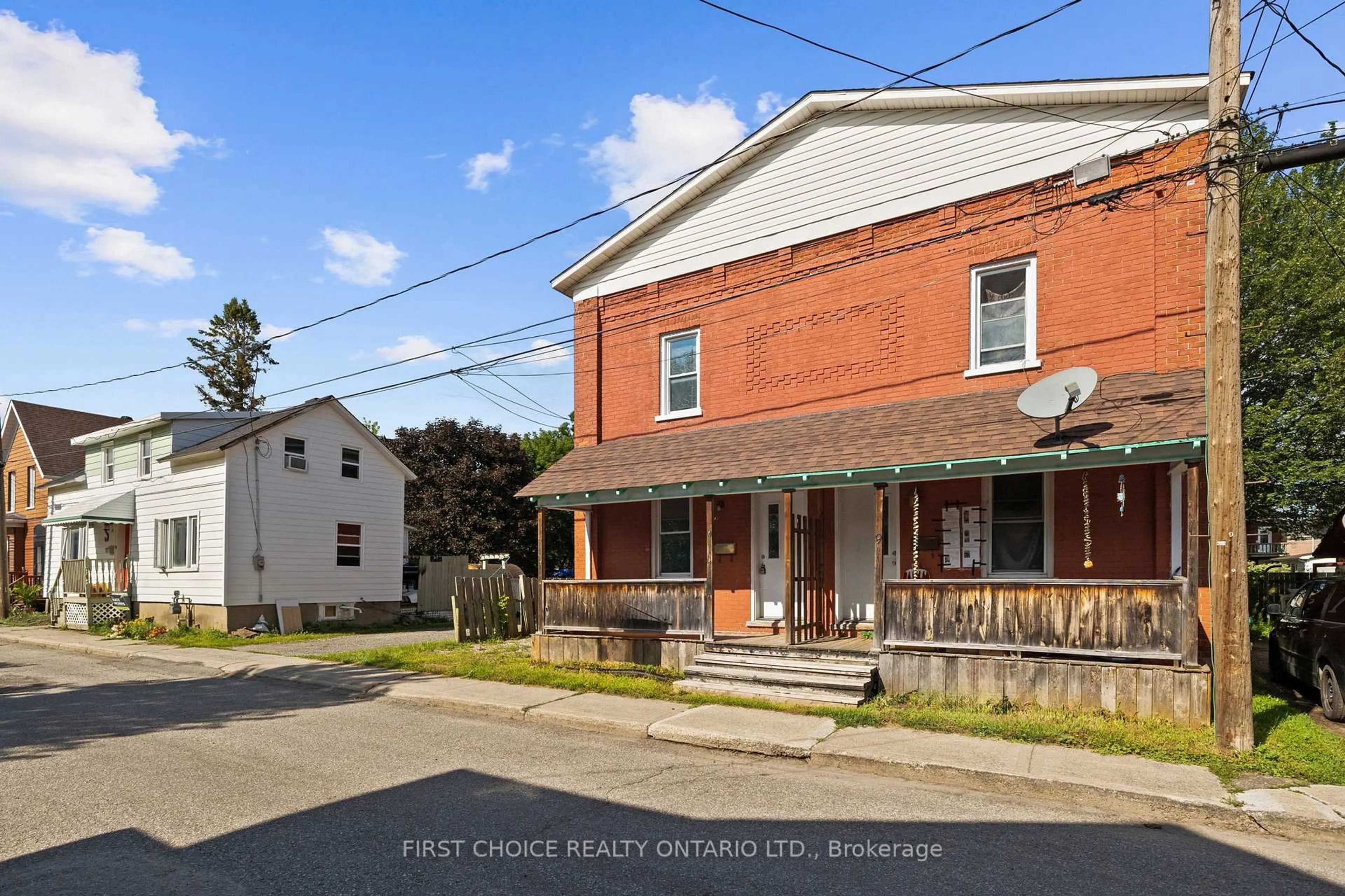 Home with brick exterior material, street for 9-11 Ogden Ave, Smiths Falls Ontario K7A 2L5