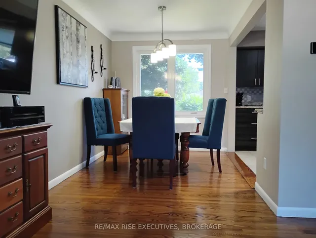 165 Elizabeth Dr, Gananoque 5