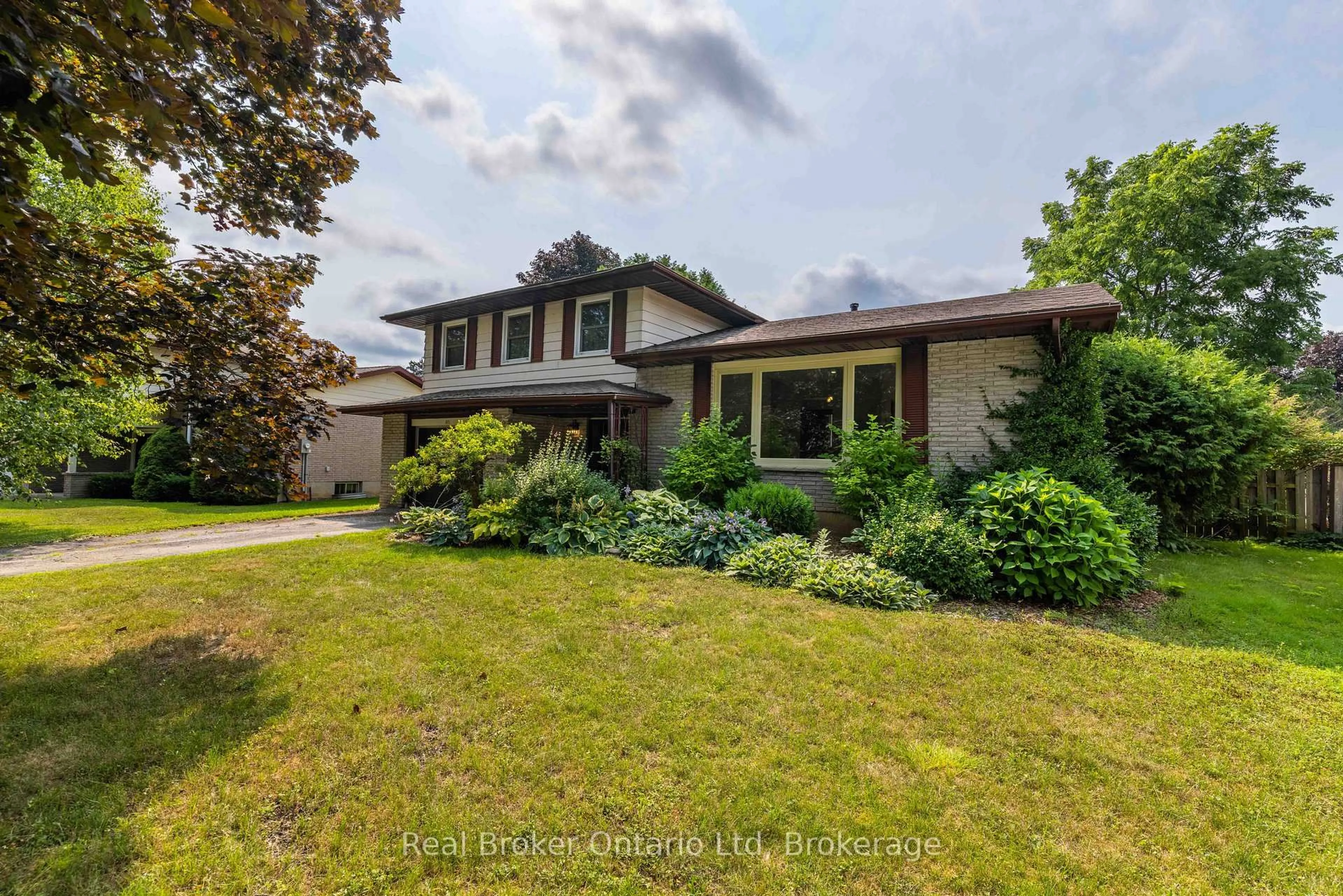Unknown for 481 4th 'A' St, Owen Sound Ontario N4K 3K2