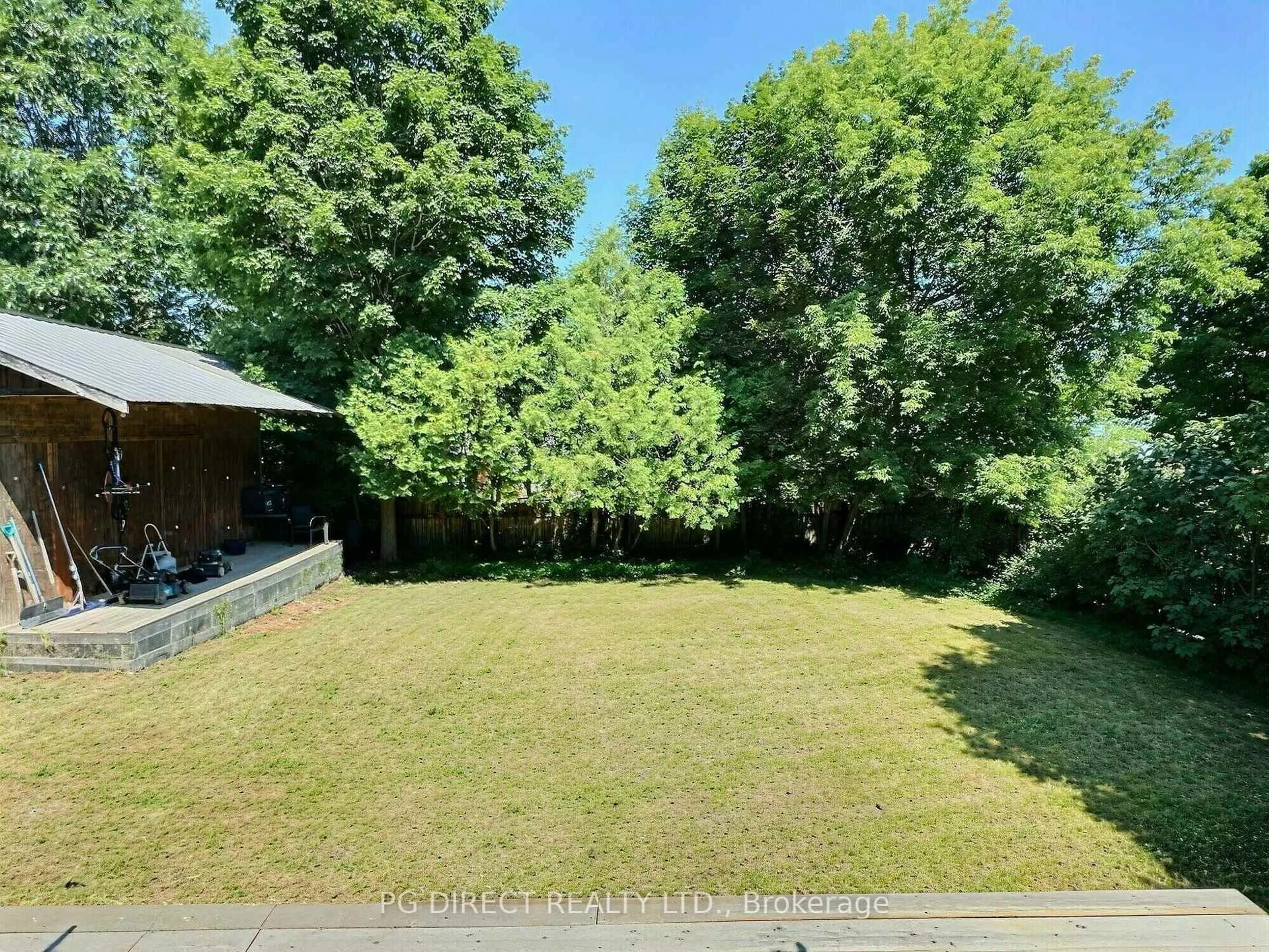 A pic from outside/outdoor area/front of a property/back of a property/a pic from drone, forest/trees view for 205 Drummond St, Merrickville-Wolford Ontario K0G 1N0
