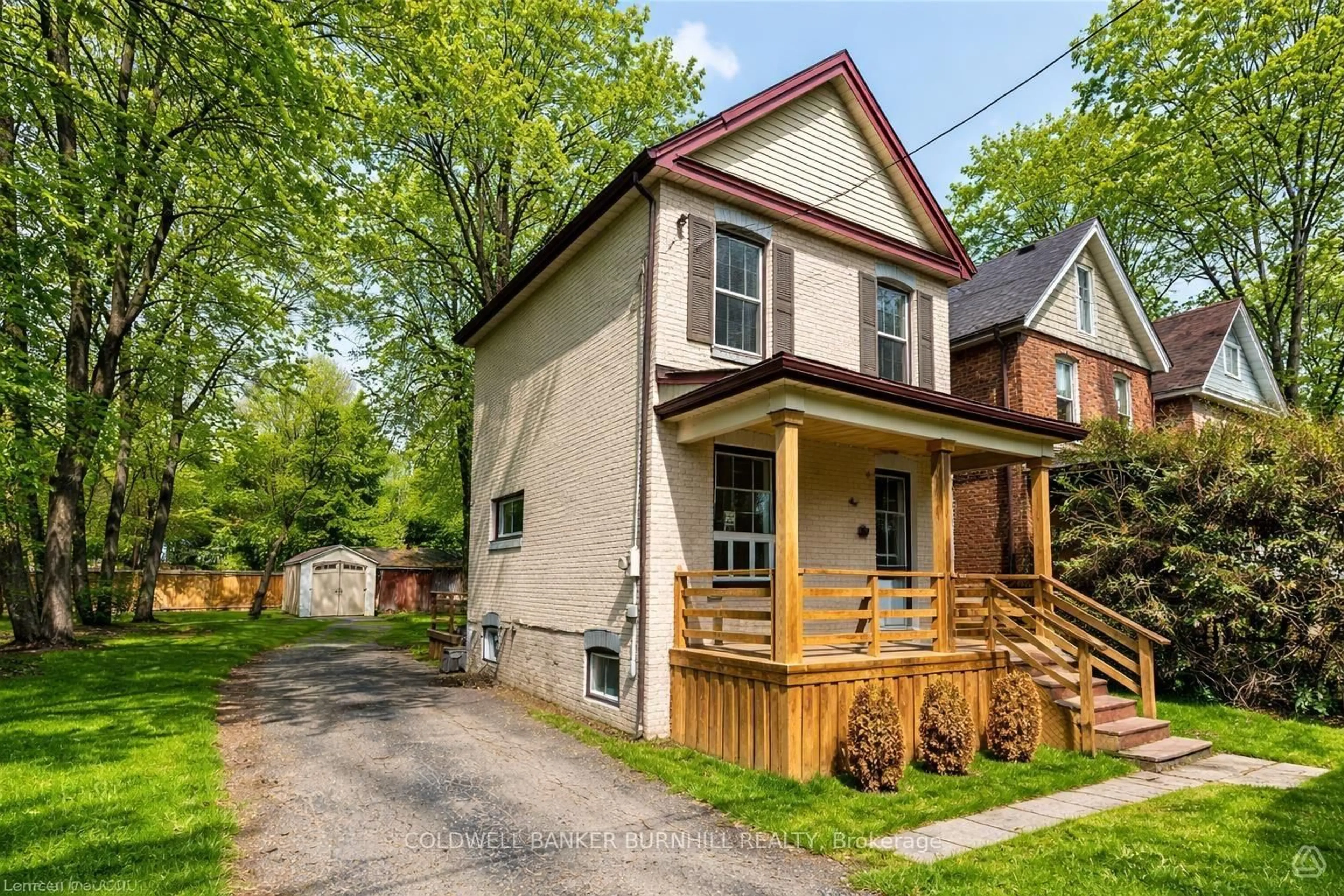 Home with brick exterior material, street for 35 Dundas St, Hamilton Ontario L9H 1A1