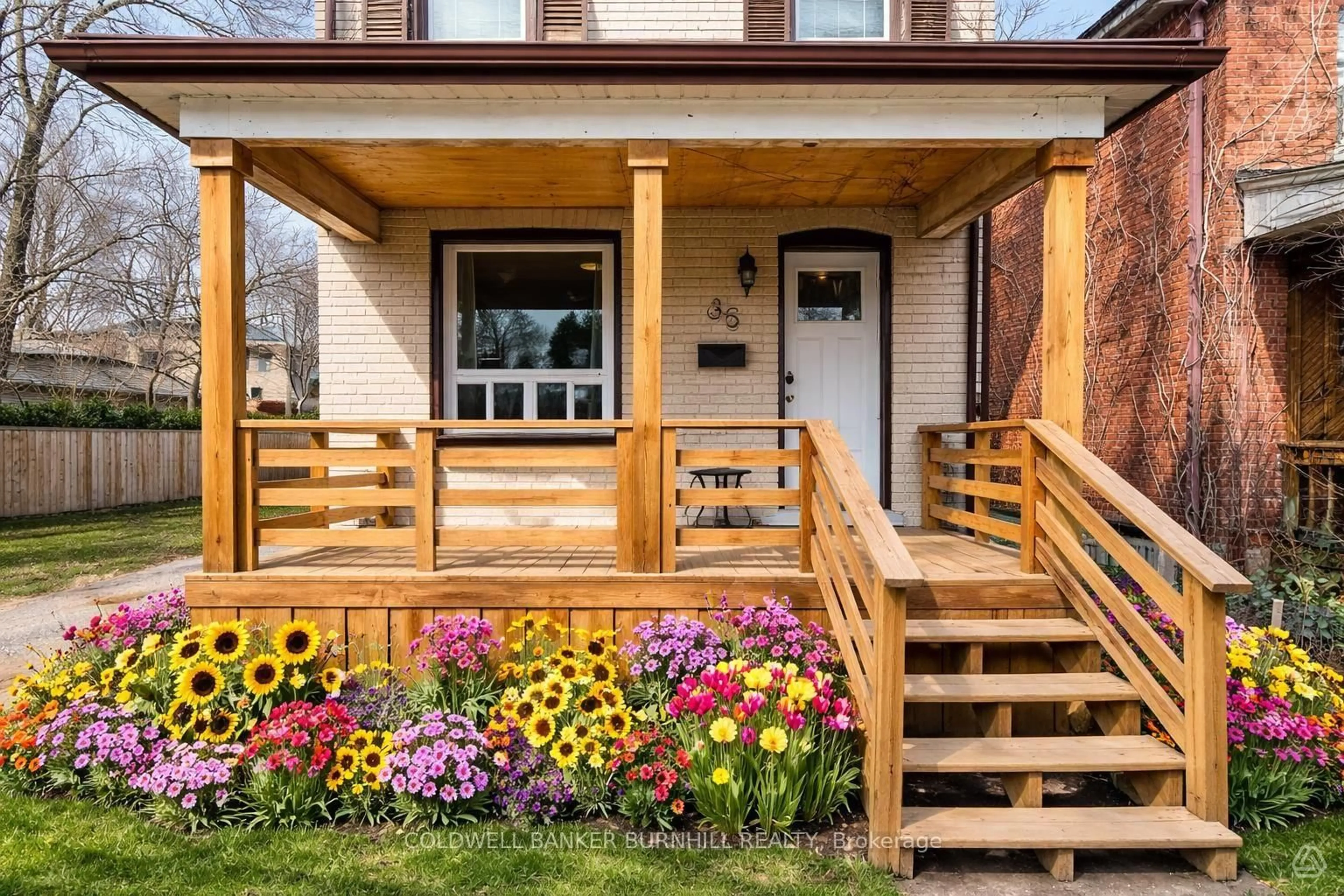Unknown for 35 Dundas St, Hamilton Ontario L9H 1A1