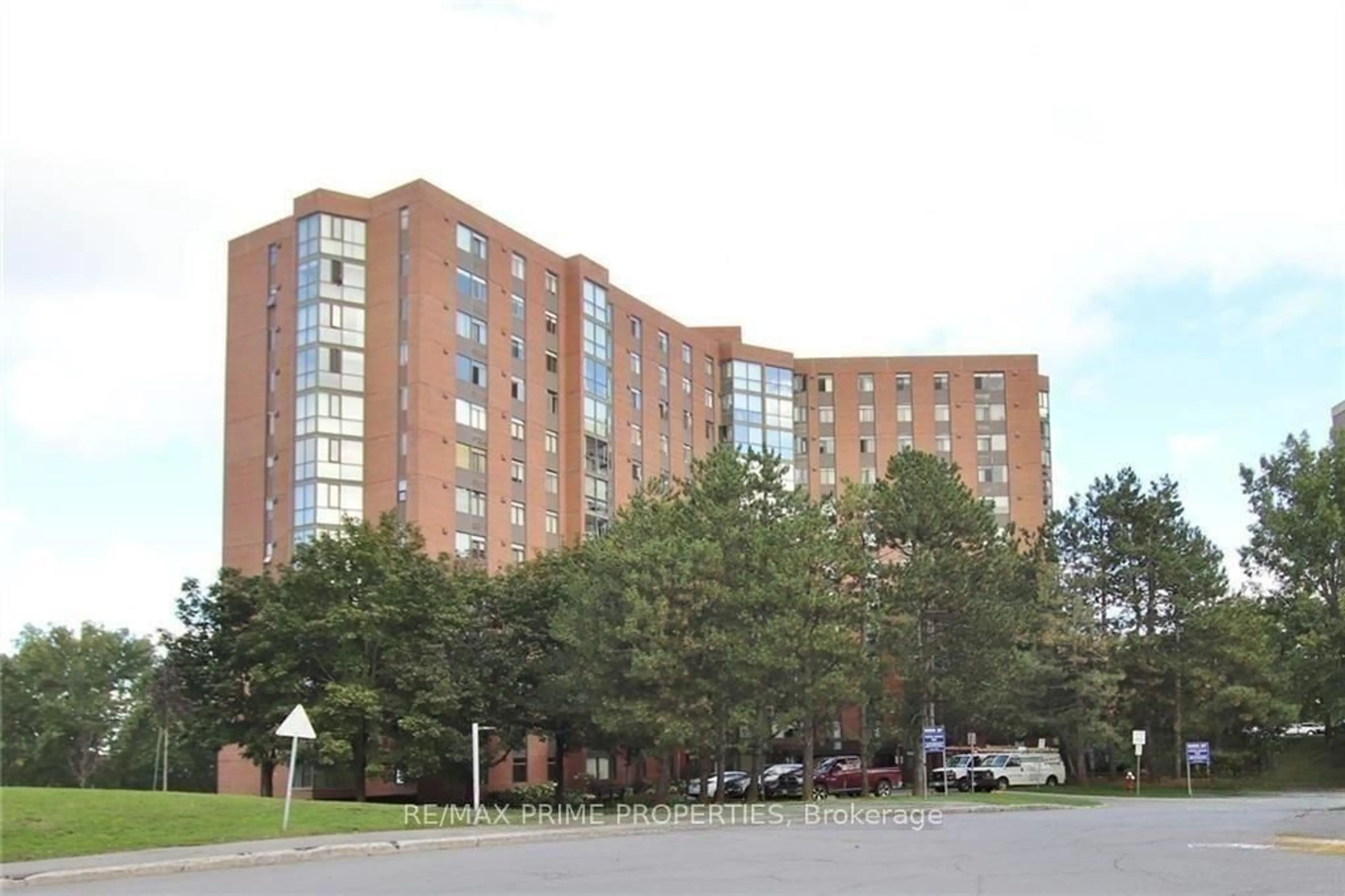 Unknown for 2871 Richmond Rd #410, Ottawa Ontario K2B 8M5