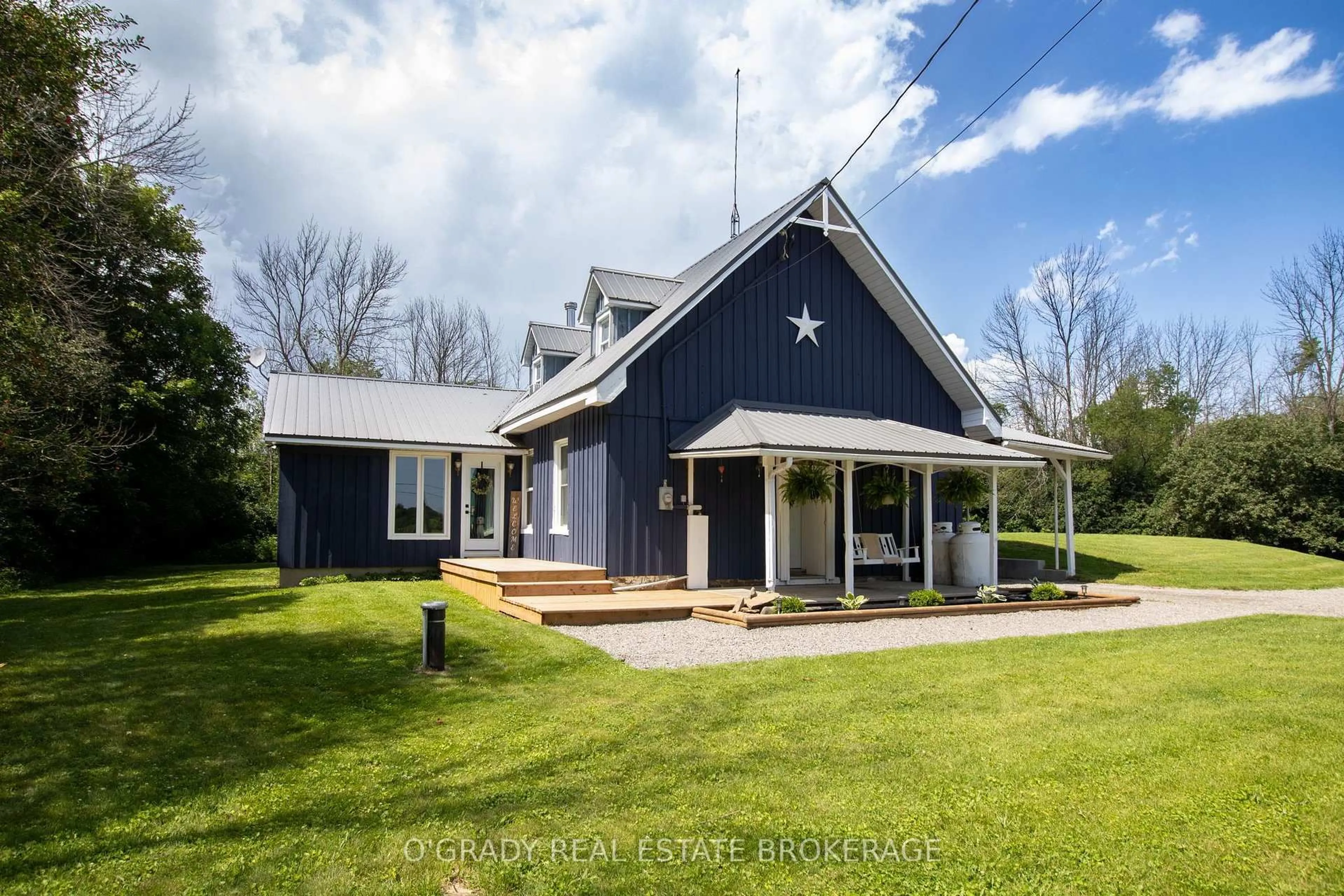 A pic from outside/outdoor area/front of a property/back of a property/a pic from drone, unknown for 6582 6th Concession Rd, Elizabethtown-Kitley Ontario K0E 1A0