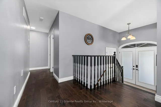 692 Ewing St, Cobourg 5