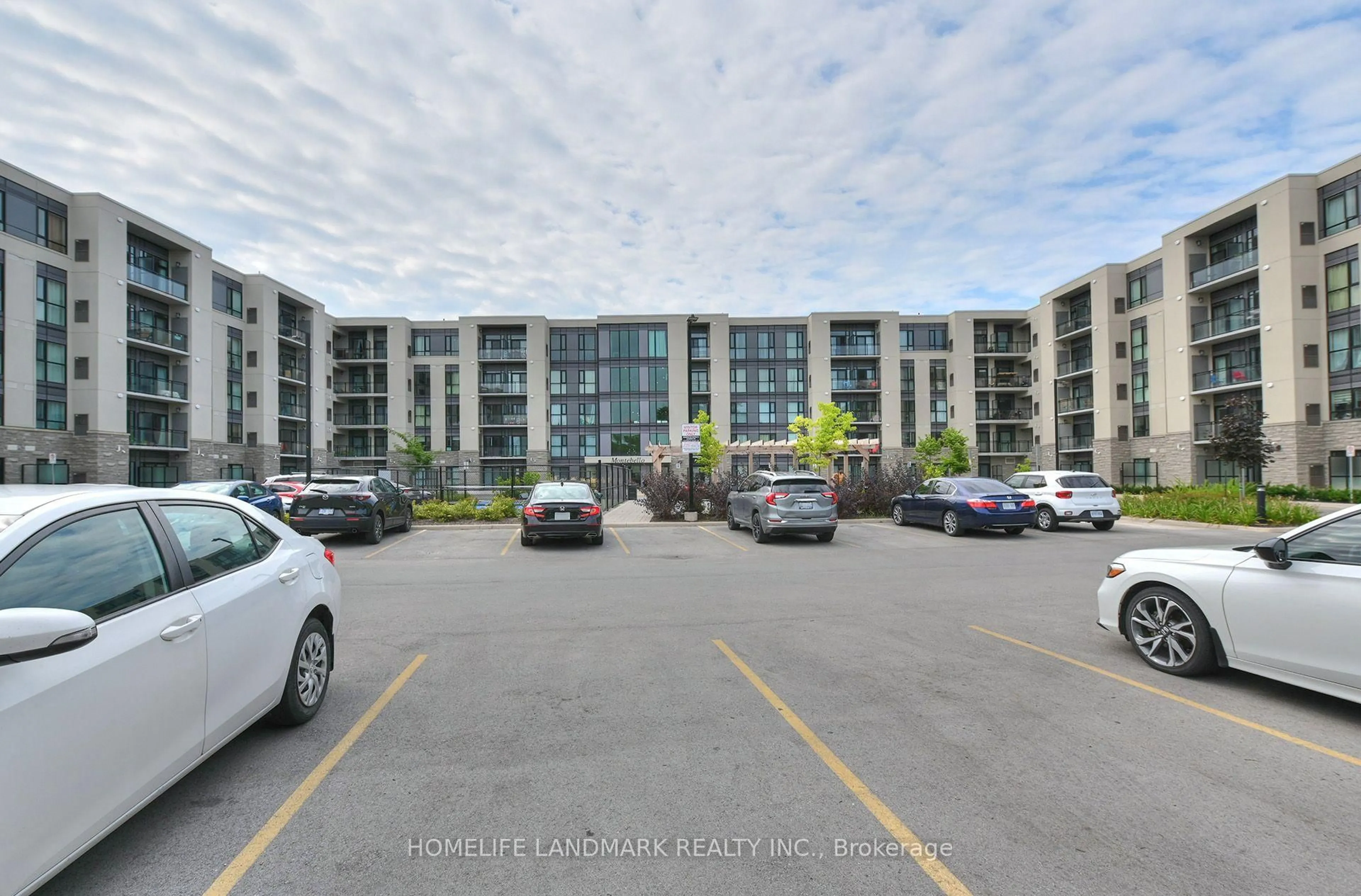 A pic from outside/outdoor area/front of a property/back of a property/a pic from drone, unknown for 50 Herrick Ave ##115, St. Catharines Ontario L2P 2T9