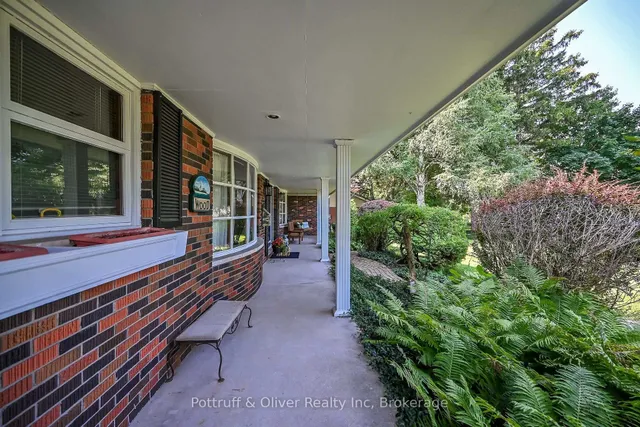 1431 Fletcher Rd, Hamilton 4