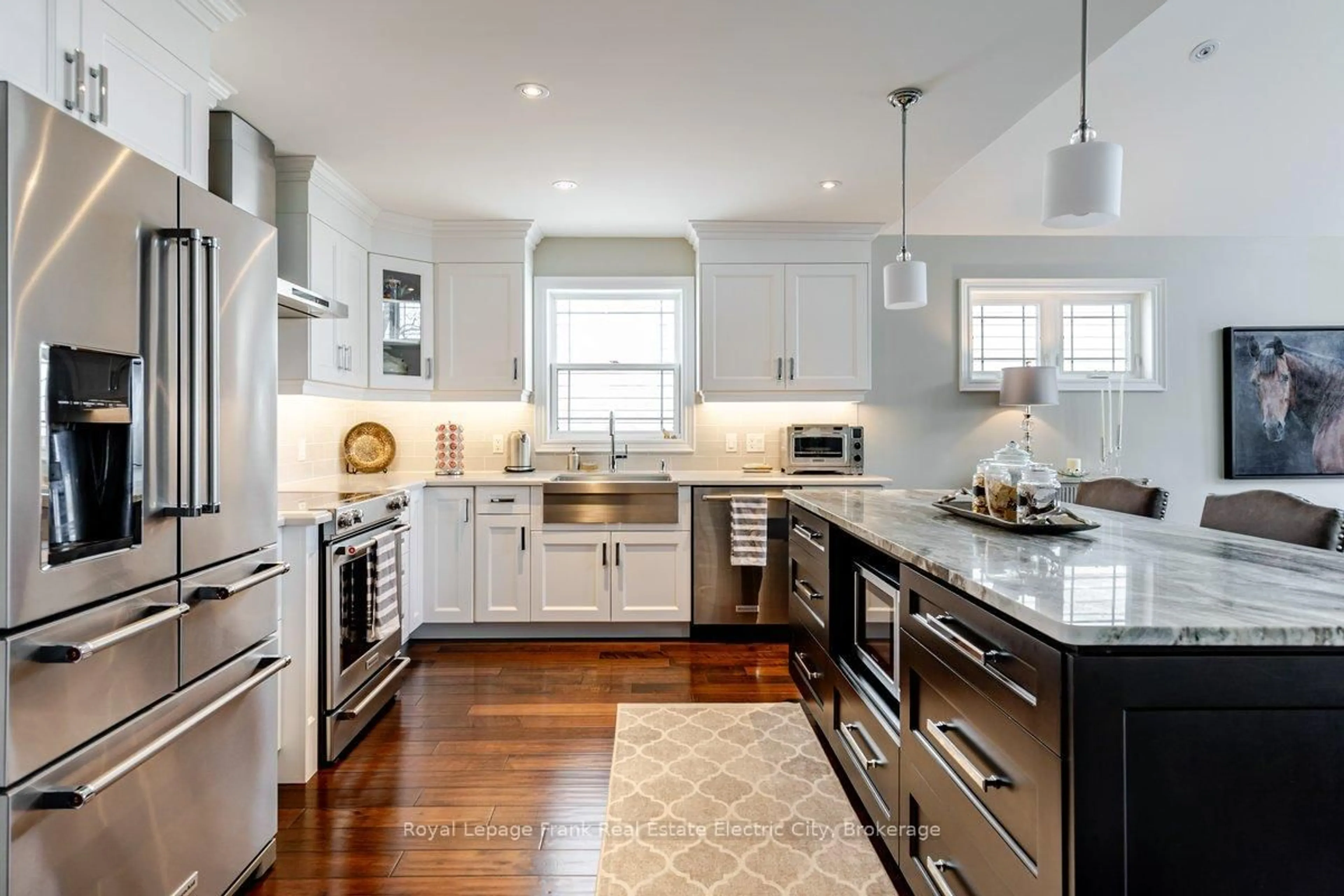 Open concept kitchen, ceramic/tile floor for 519 Grange Way, Peterborough Ontario K9H 0G4