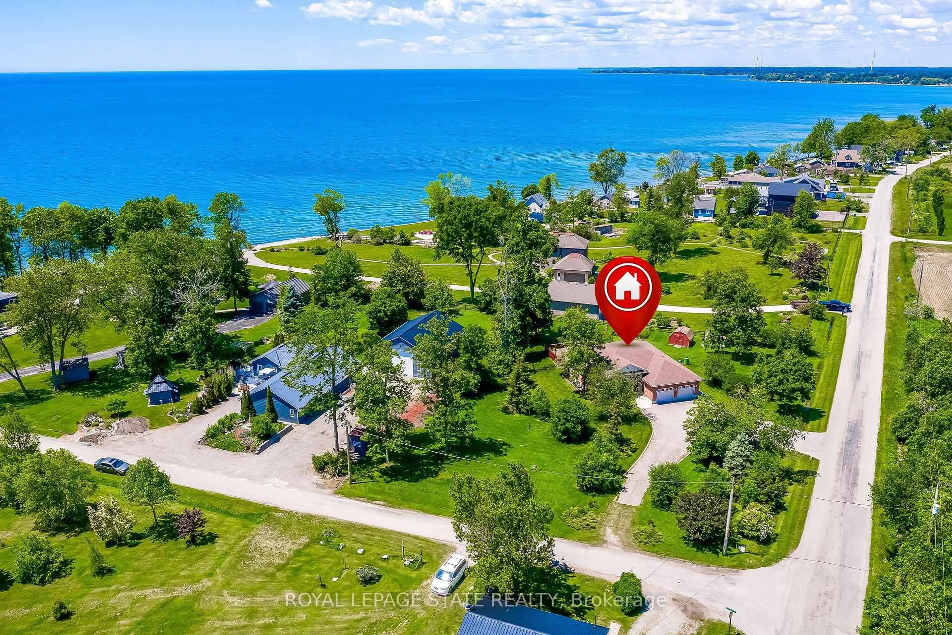 A pic from outside/outdoor area/front of a property/back of a property/a pic from drone, water/lake/river/ocean view for 25 Bates Lane, Haldimand Ontario N1A 2W8