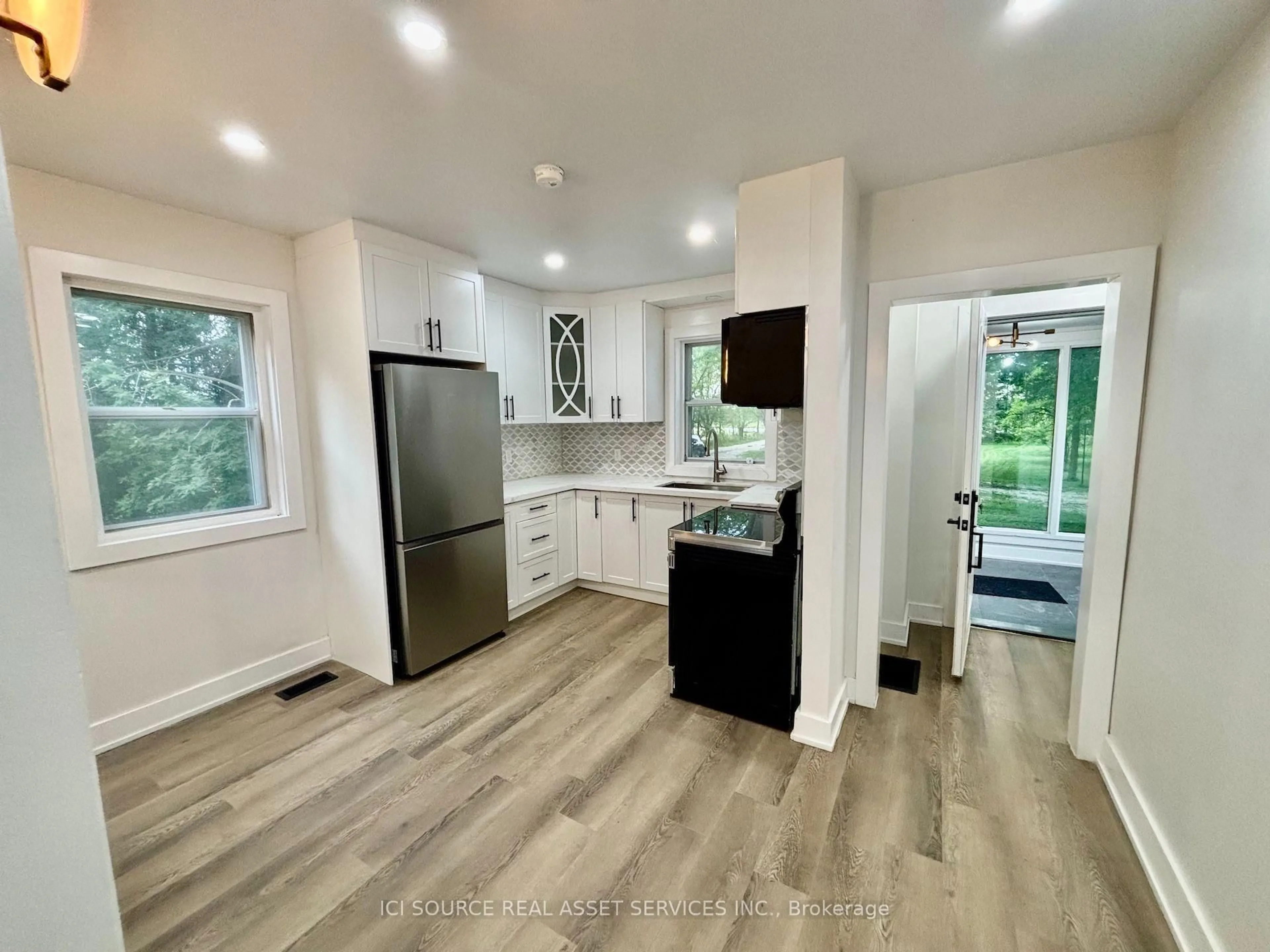 Open concept kitchen, unknown for 1900 Bruce Road 15, Kincardine Ontario N0G 2T0