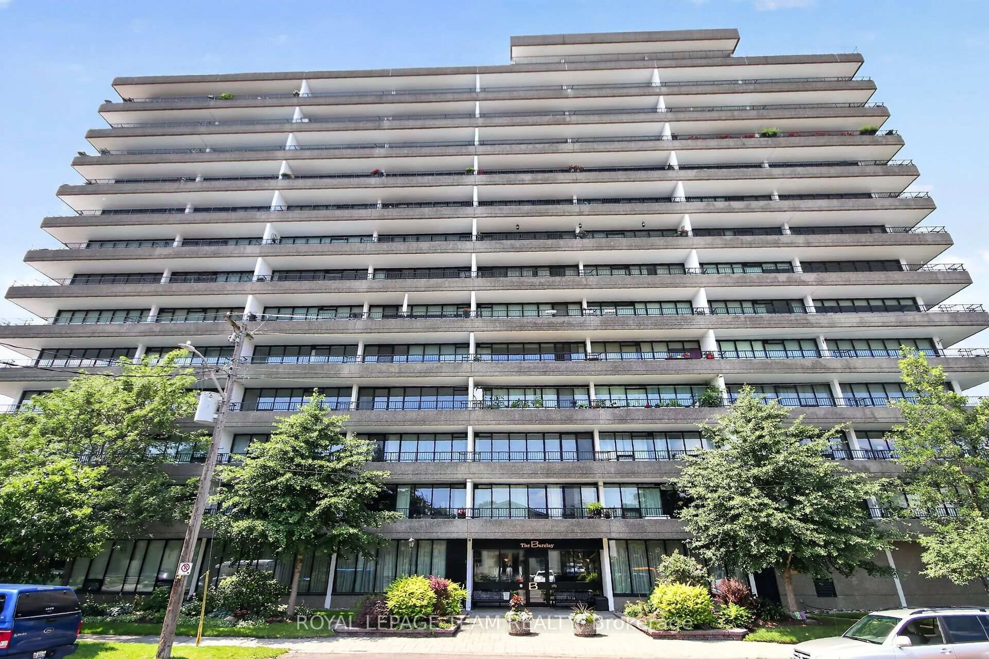 Unknown for 370 Dominion Ave #405, Ottawa Ontario K2A 3X4