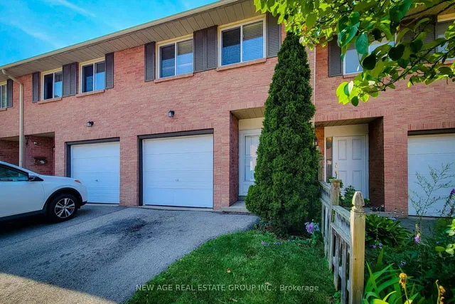 40 SUMMERCREST Dr #3, Hamilton 3