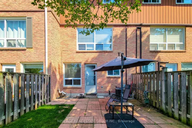 40 SUMMERCREST Dr #3, Hamilton 4
