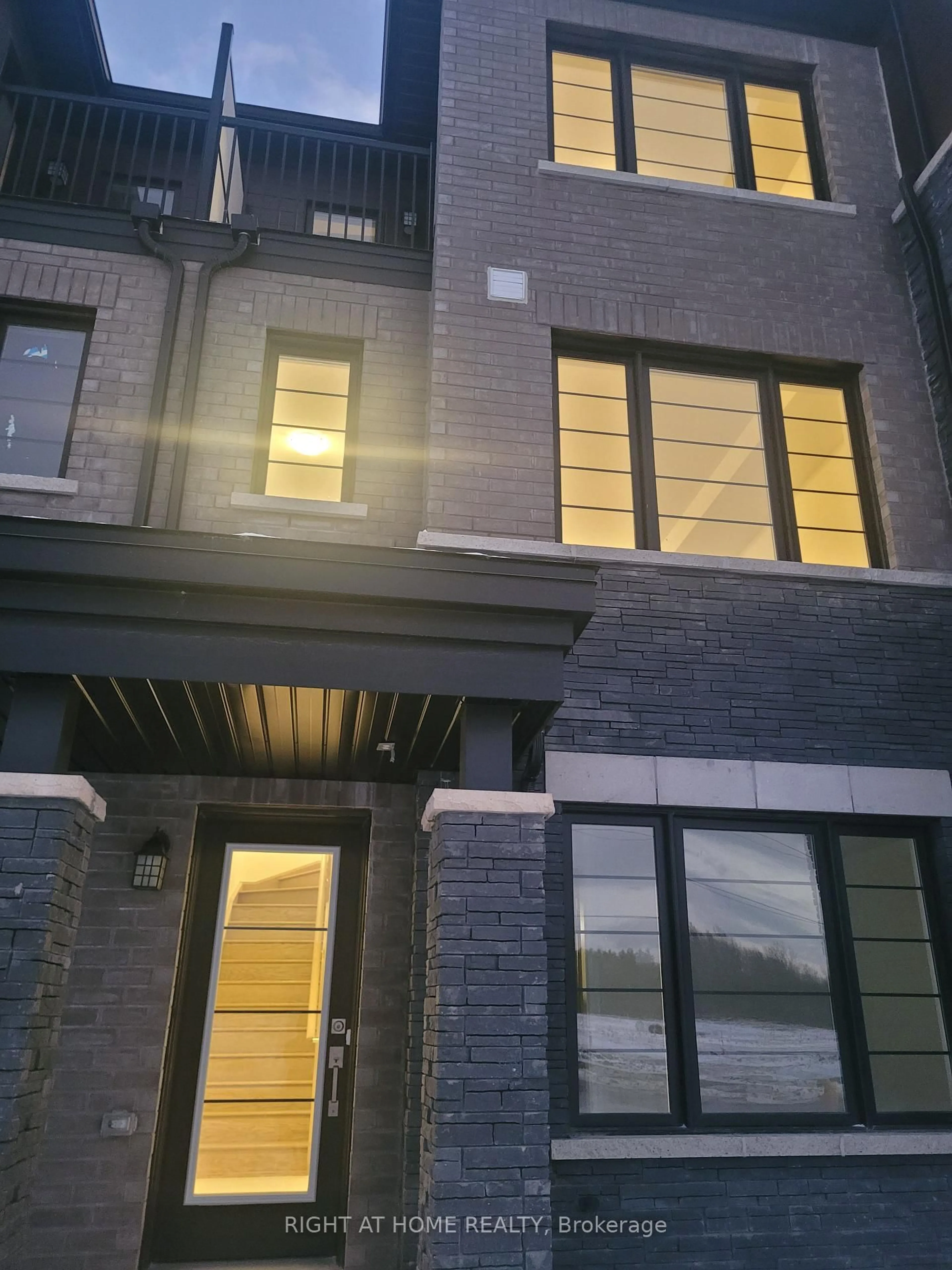 Home with brick exterior material, street for 61 Melody Lane, Thorold Ontario L3B 5N5
