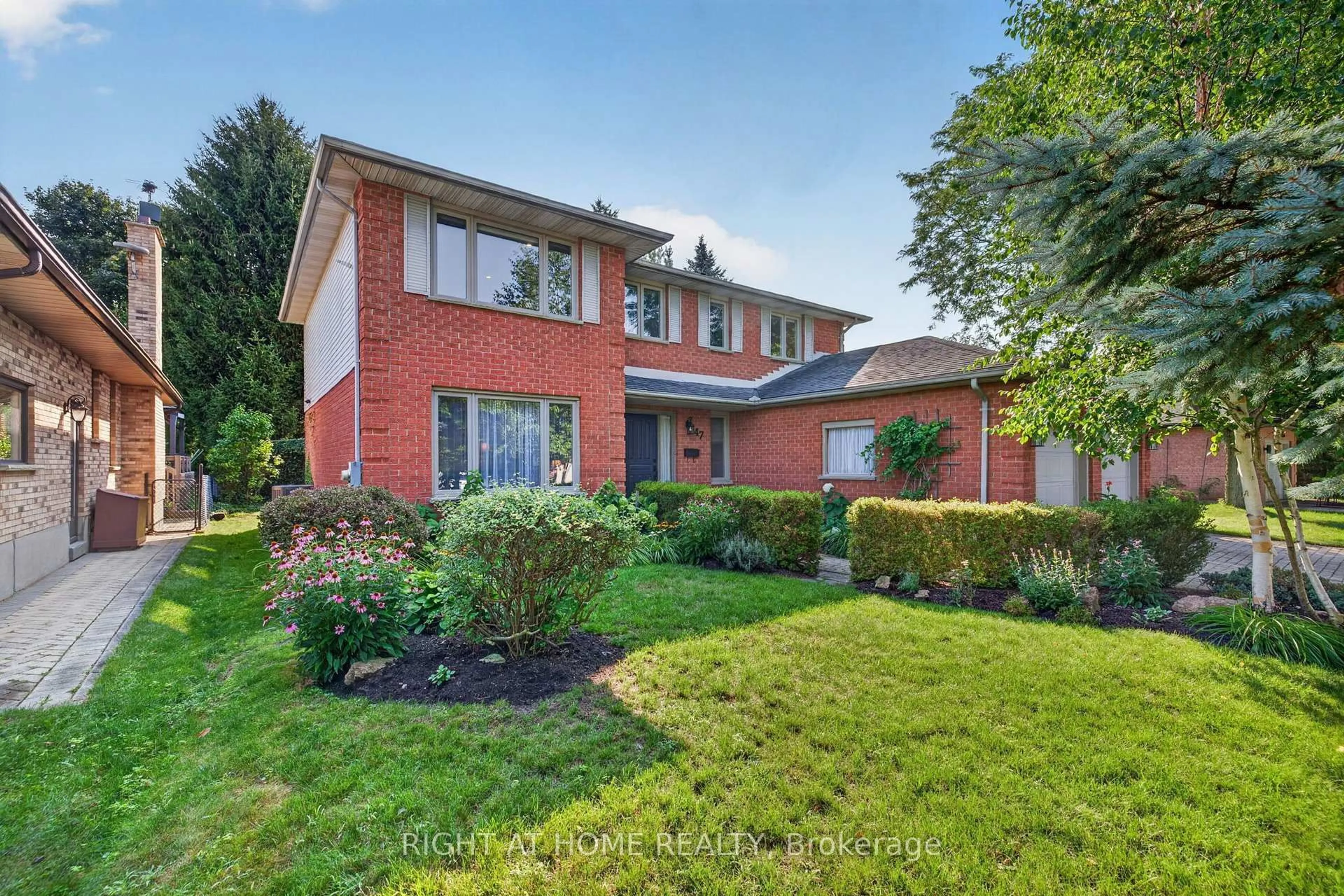 Home with brick exterior material, street for 47 Robinson Lane, London North Ontario N5X 3V3
