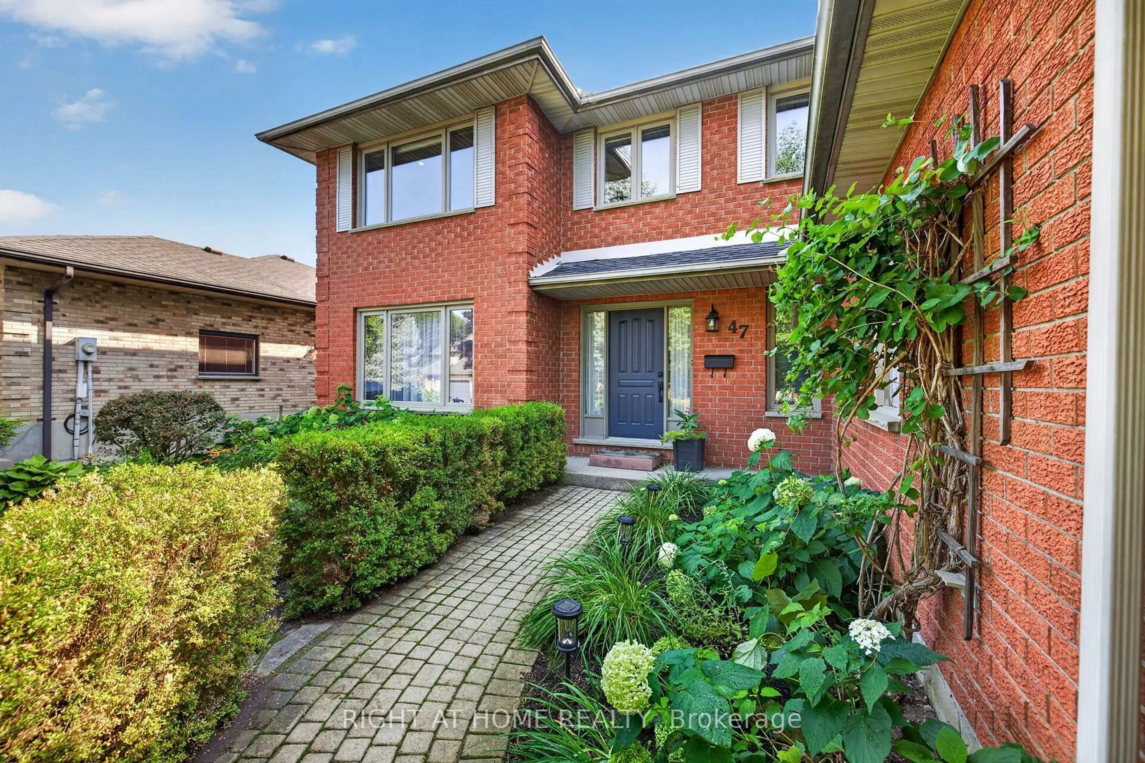 Home with brick exterior material, street for 47 Robinson Lane, London North Ontario N5X 3V3