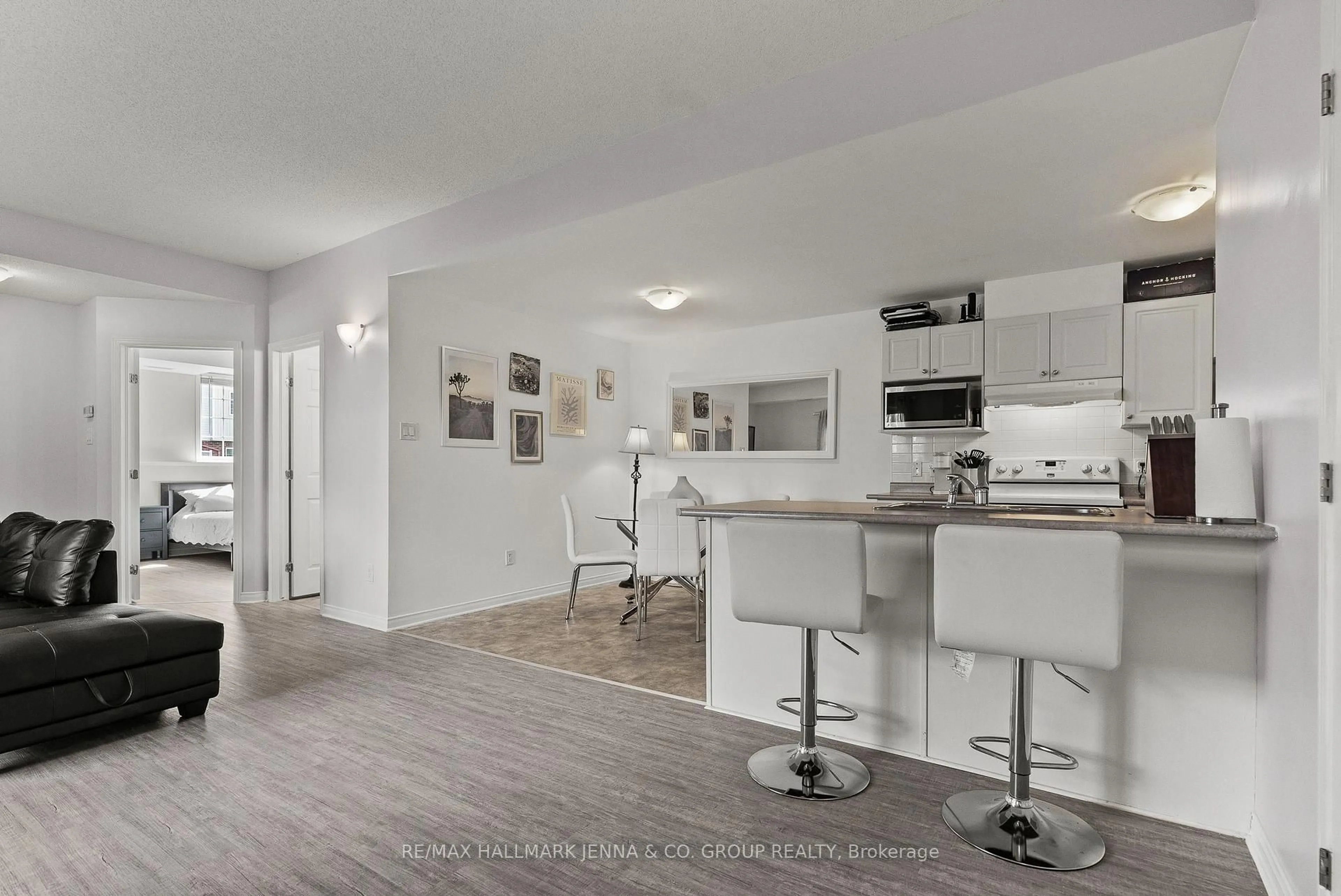 Open concept kitchen, unknown for 102 Artesa Private #G, Ottawa Ontario K2S 0J8