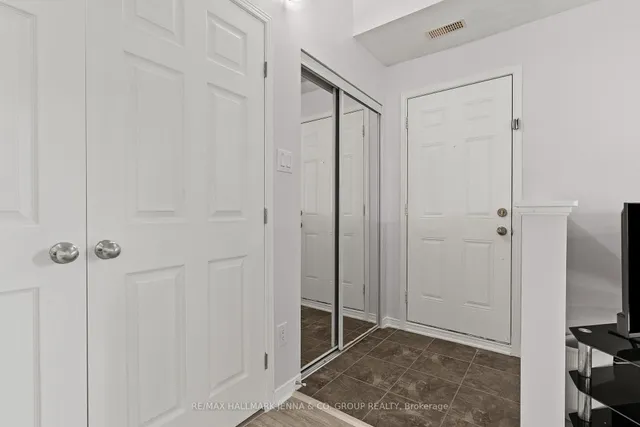 102 Artesa Private #G, Ottawa 3