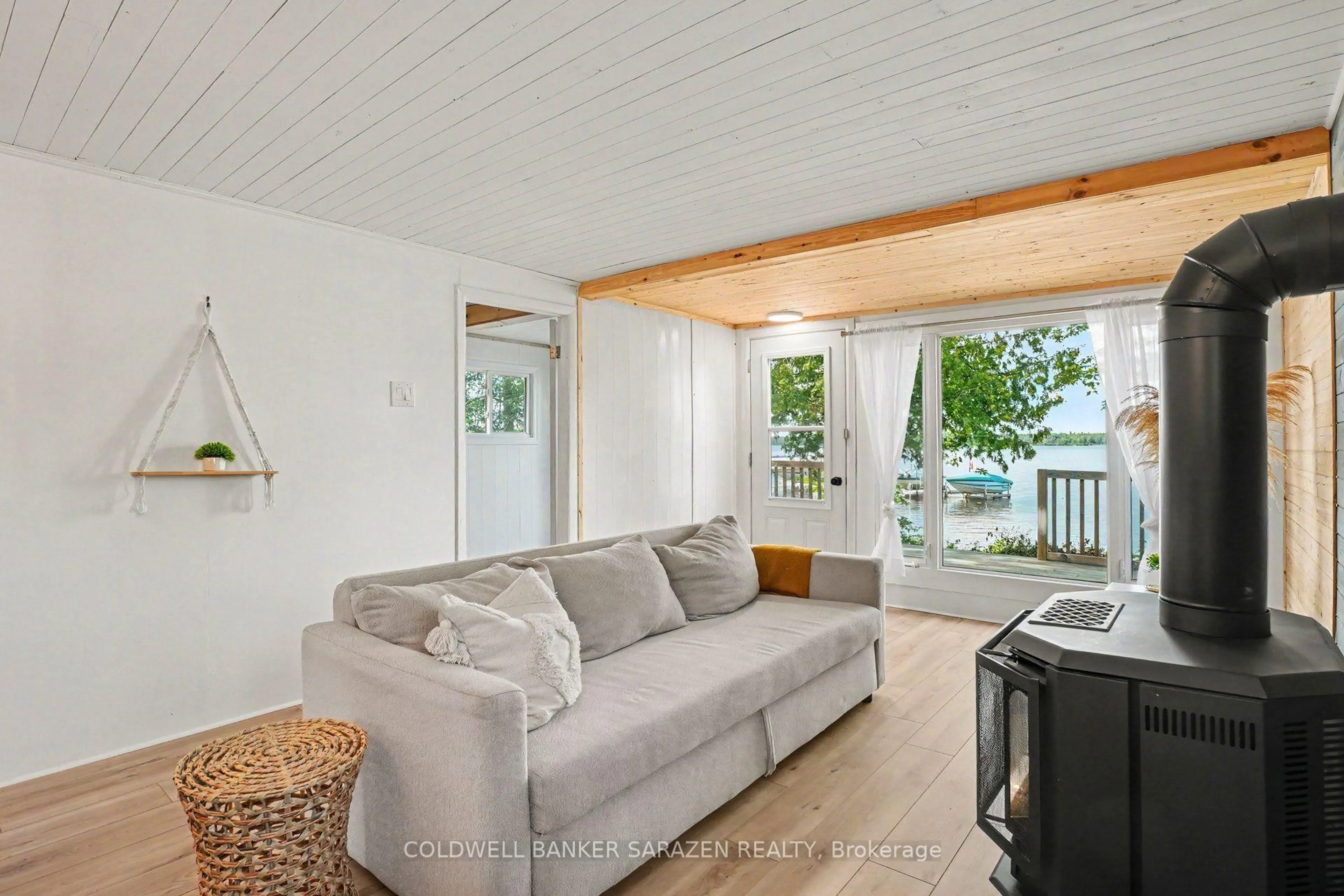 Living room with furniture, unknown for 33 B Oakdale Lane, Renfrew Ontario K7V 3Z8