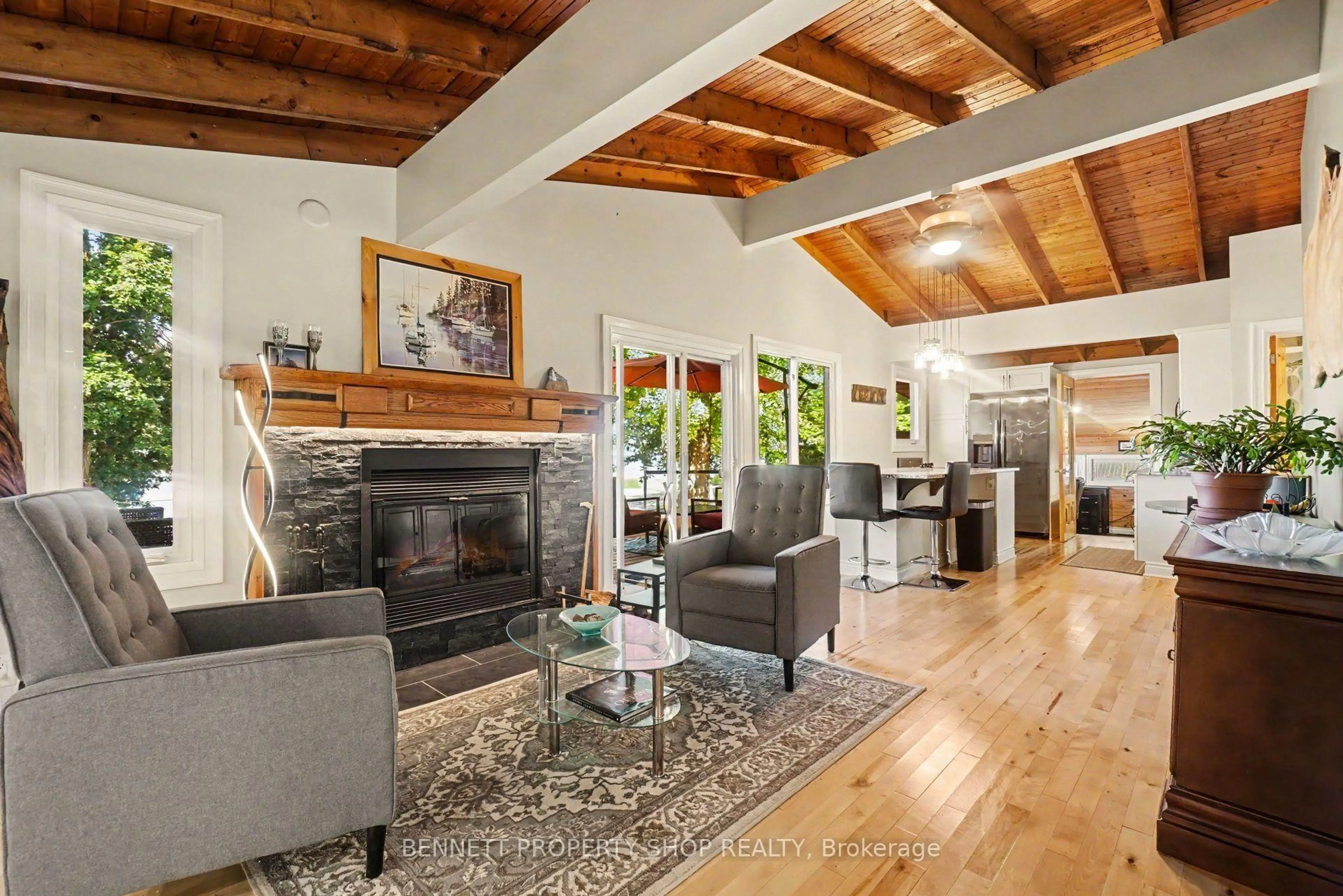 Living room with furniture, unknown for 4240 Armitage Ave, Ottawa Ontario K0A 1T0