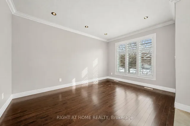 6540 Upper Canada Cross, London South 3