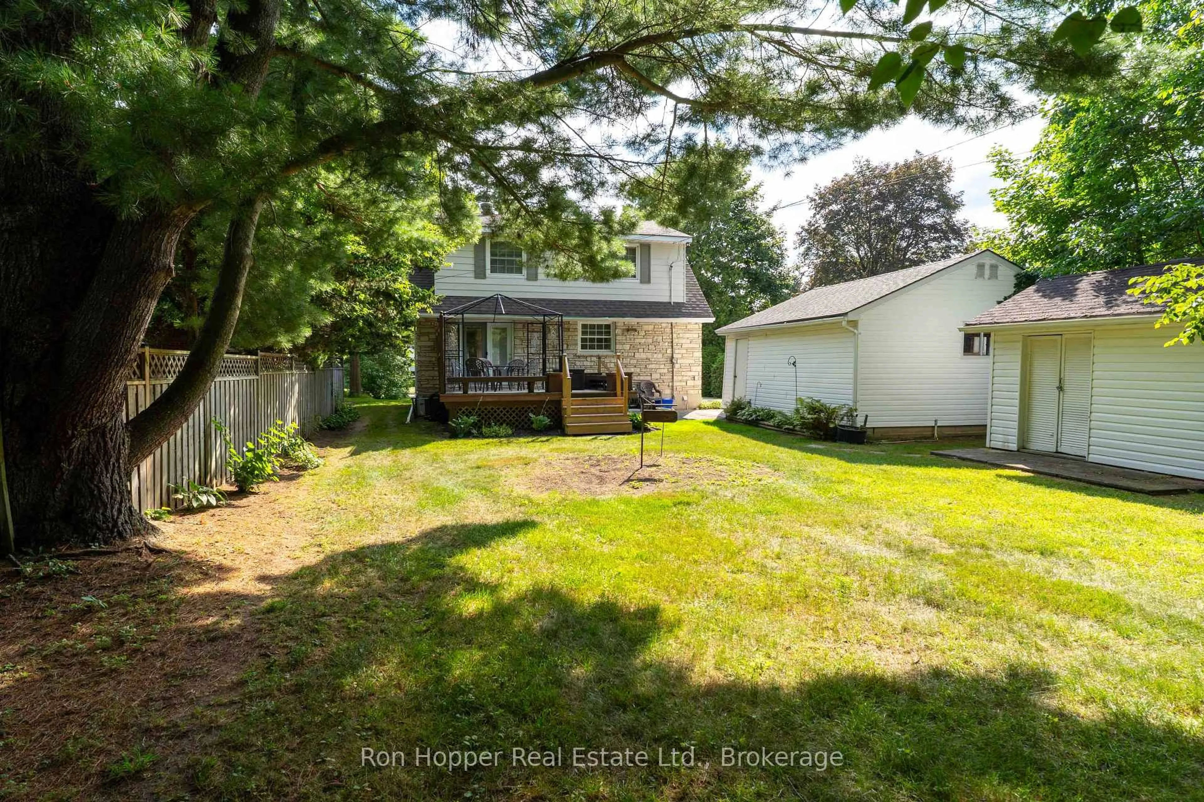 A pic from outside/outdoor area/front of a property/back of a property/a pic from drone, street for 680 6th Ave, Owen Sound Ontario N4K 5E7