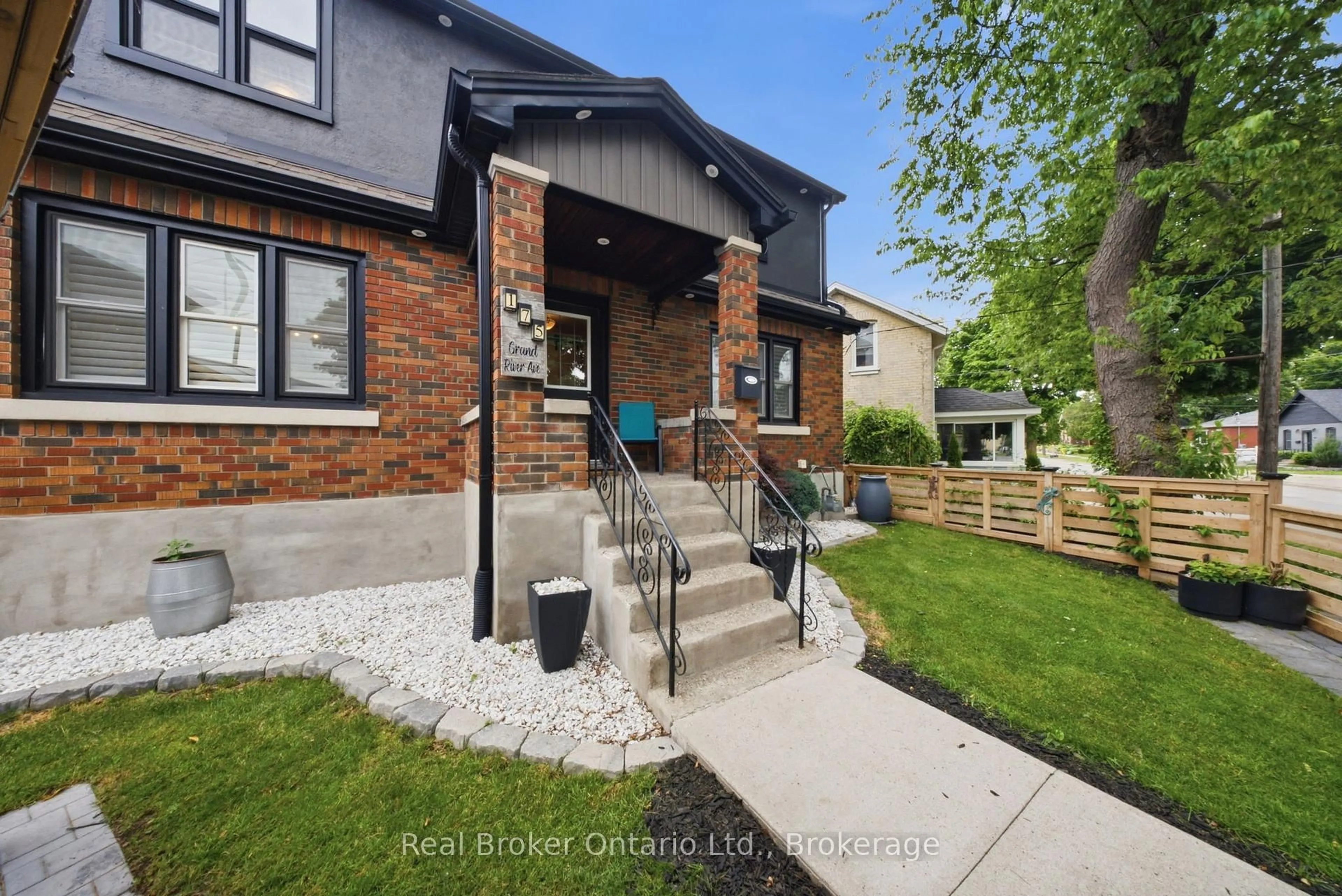 Home with brick exterior material, street for 175 Grand River Ave, Brantford Ontario N3T 4X7