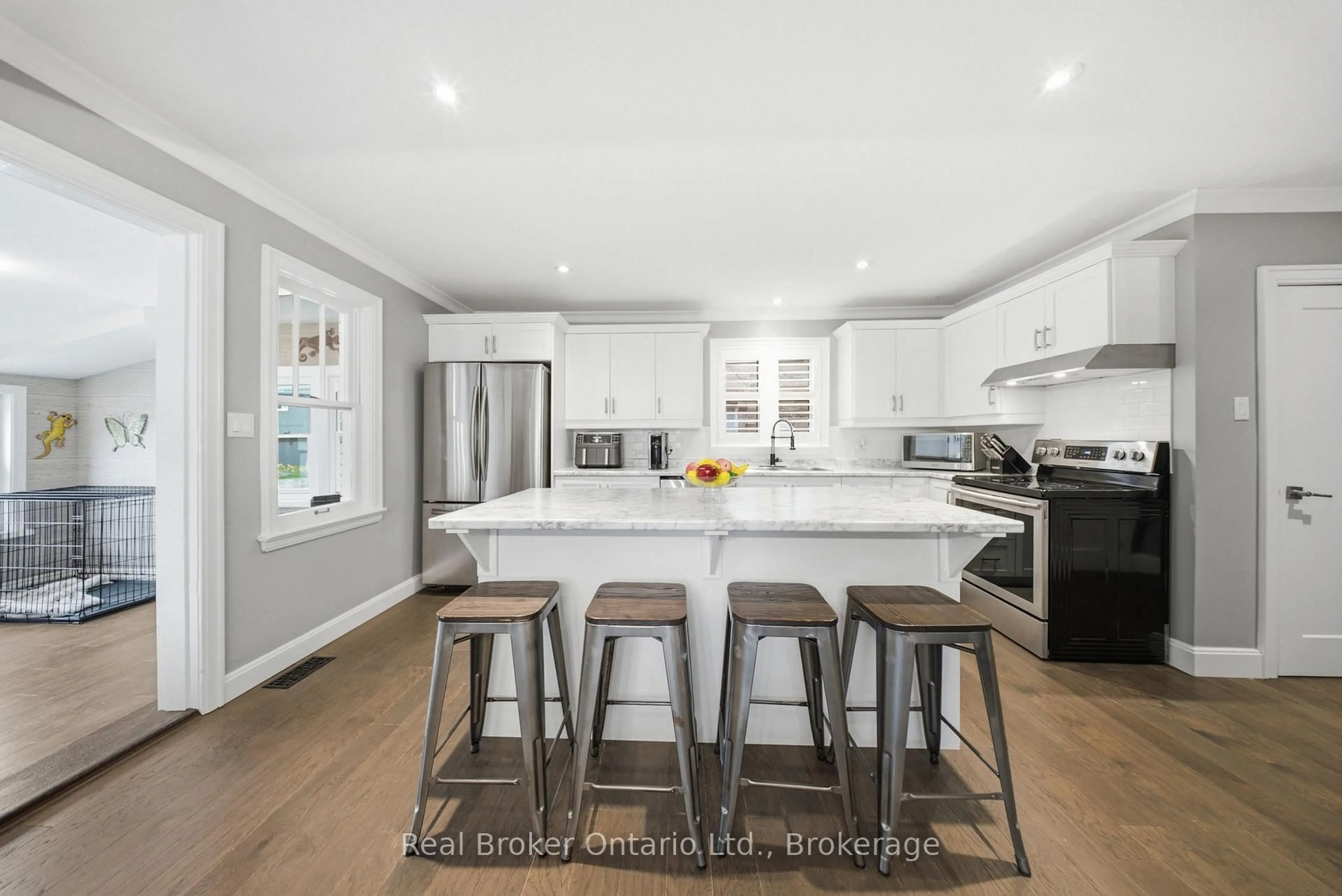 Open concept kitchen, unknown for 175 Grand River Ave, Brantford Ontario N3T 4X7