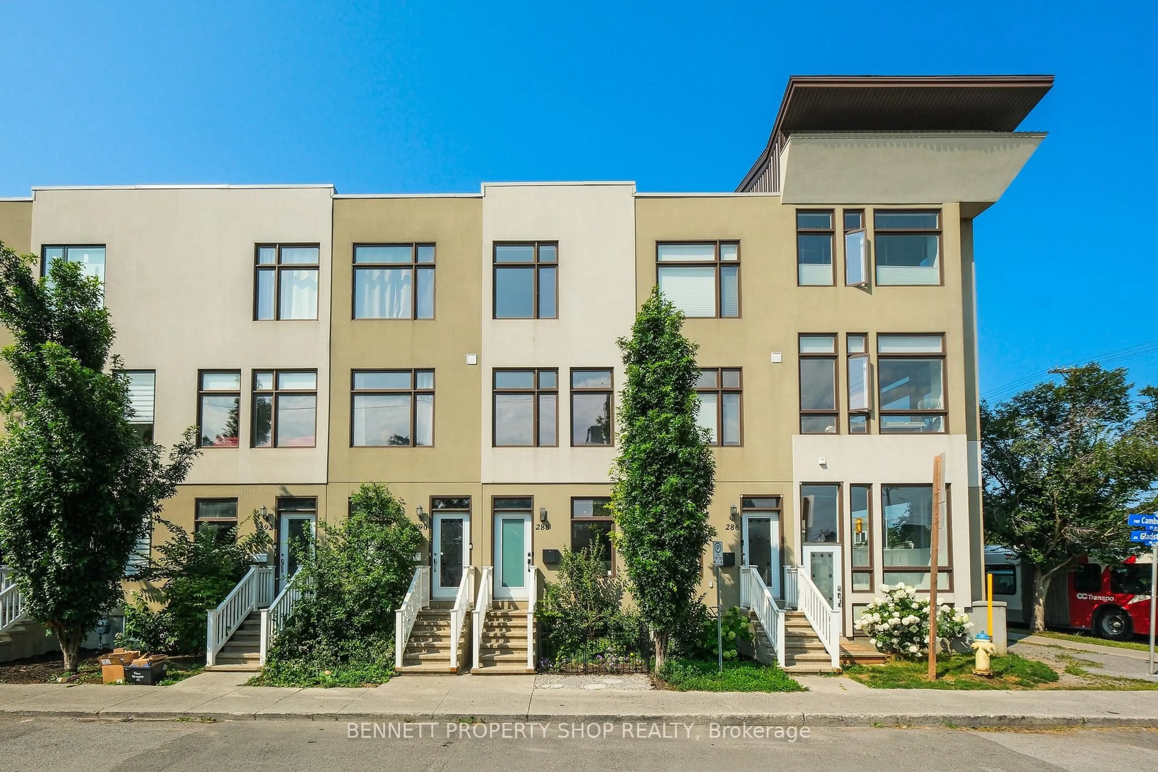 Unknown for 288 Cambridge St, Ottawa Ontario K1R 0B4