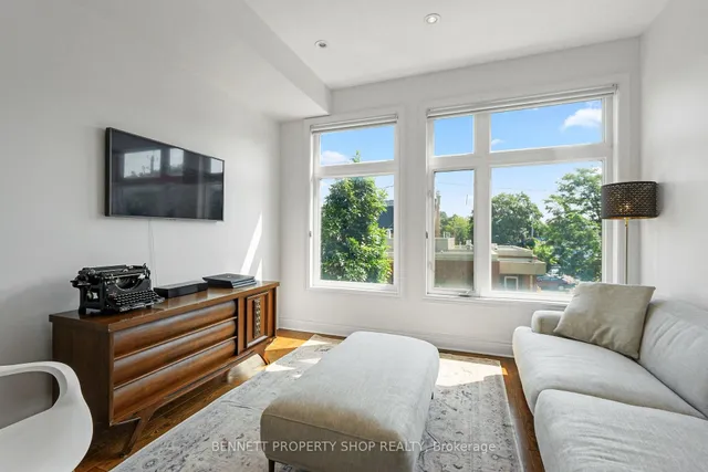288 Cambridge St, Ottawa 3