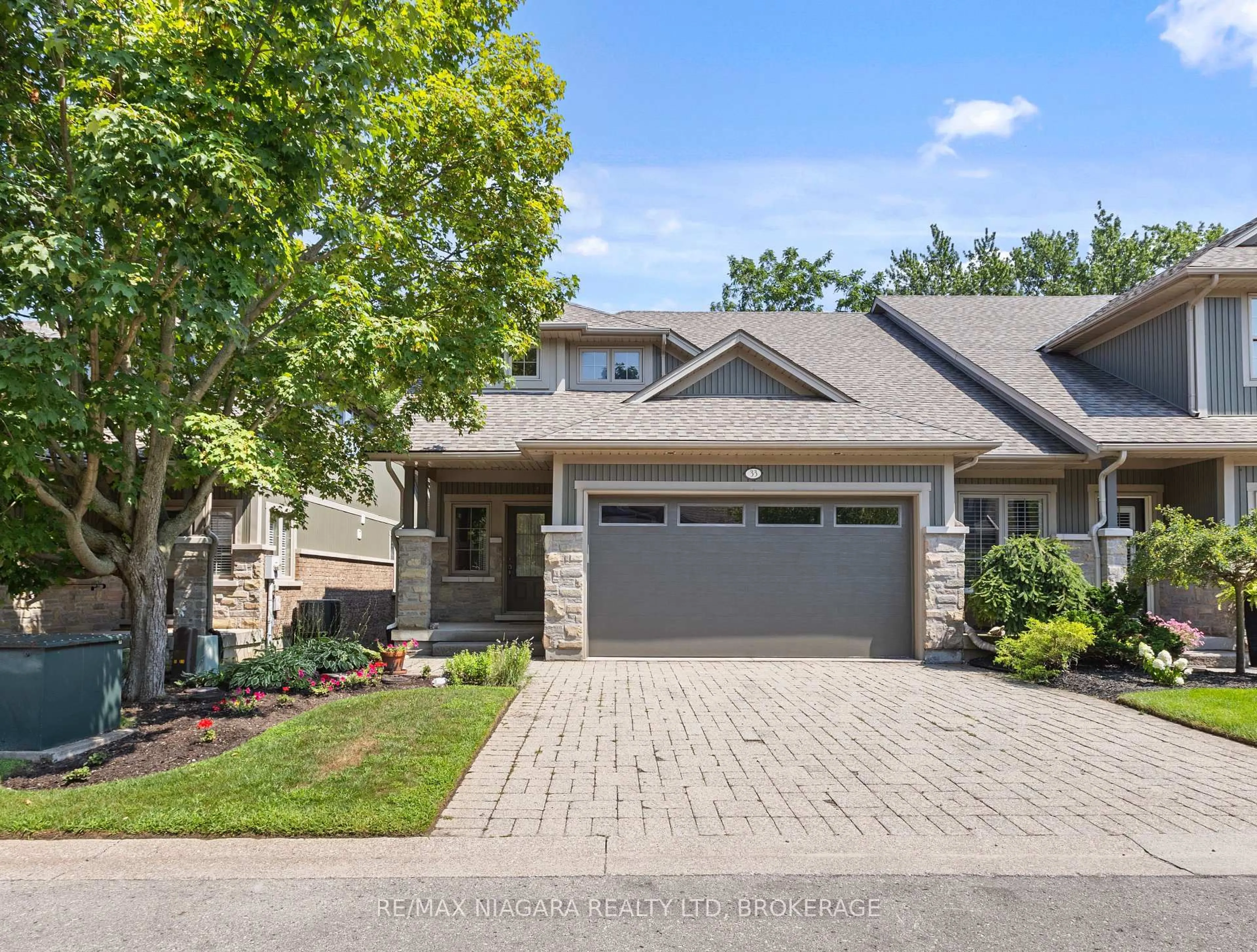 Home with brick exterior material, street for 1398 Pelham St #33, Pelham Ontario L3E 0T4