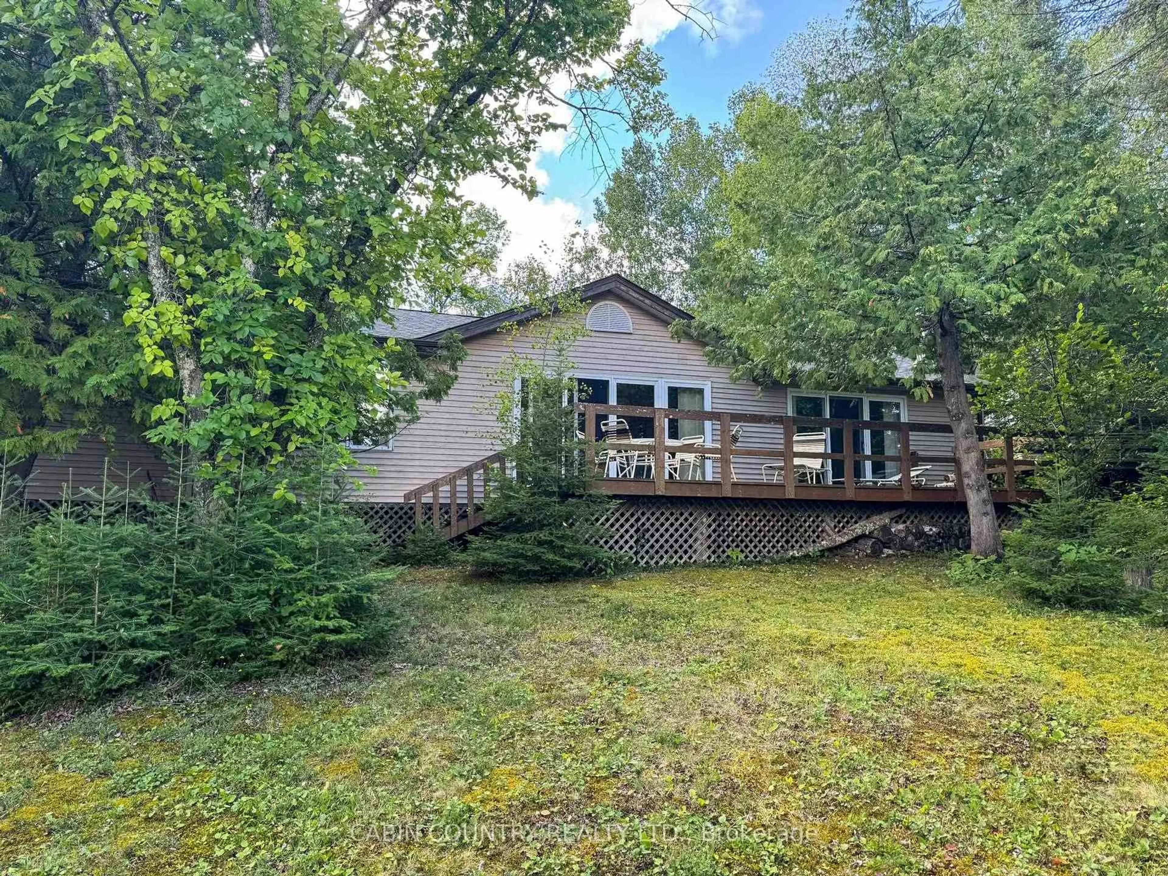 A pic from outside/outdoor area/front of a property/back of a property/a pic from drone, unknown for 1020 1021 Zig Zag Island, Kenora Remote Area Ontario P0X 1S0