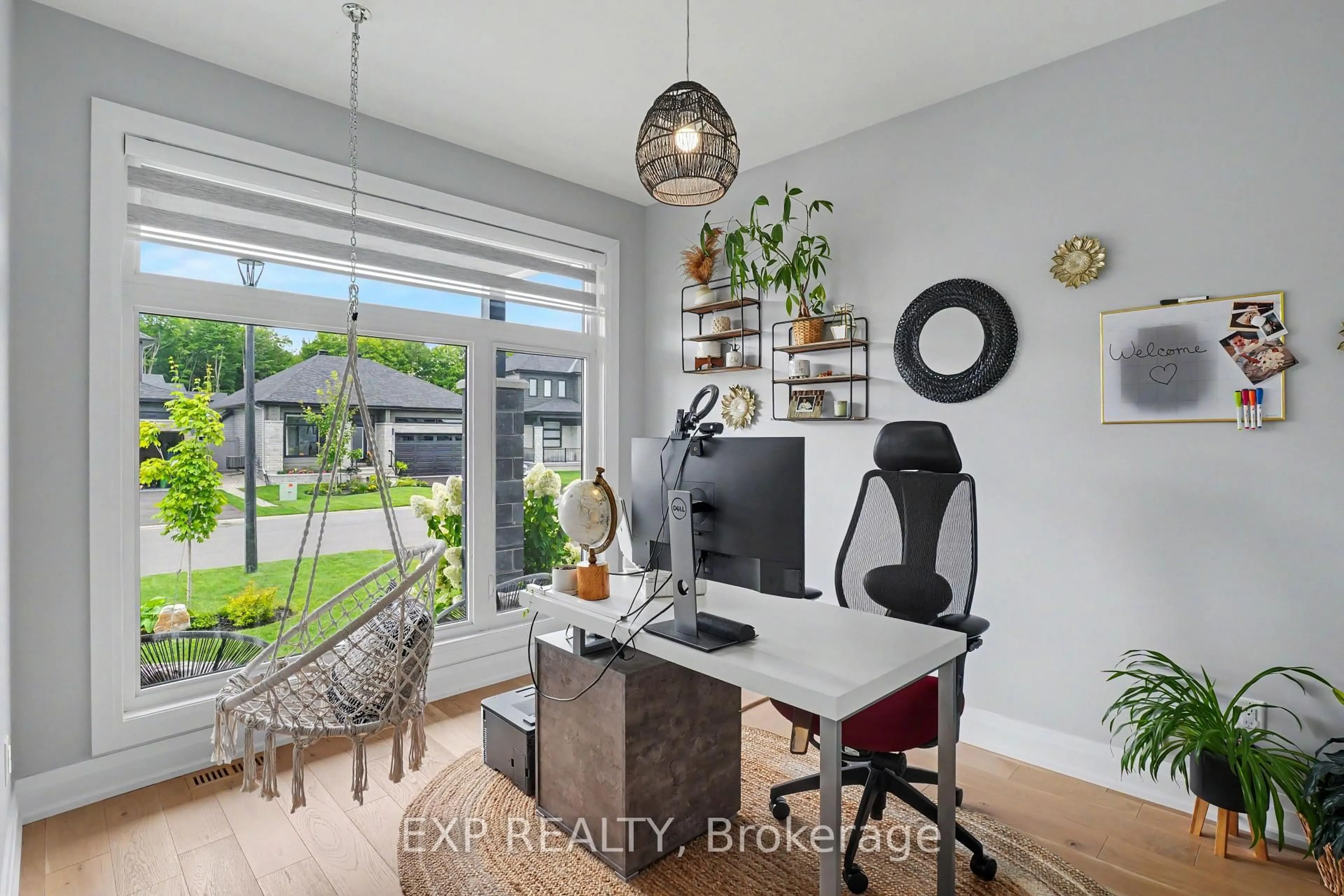 Unknown for 1151 Avignon St, Russell Ontario K0A 1W0