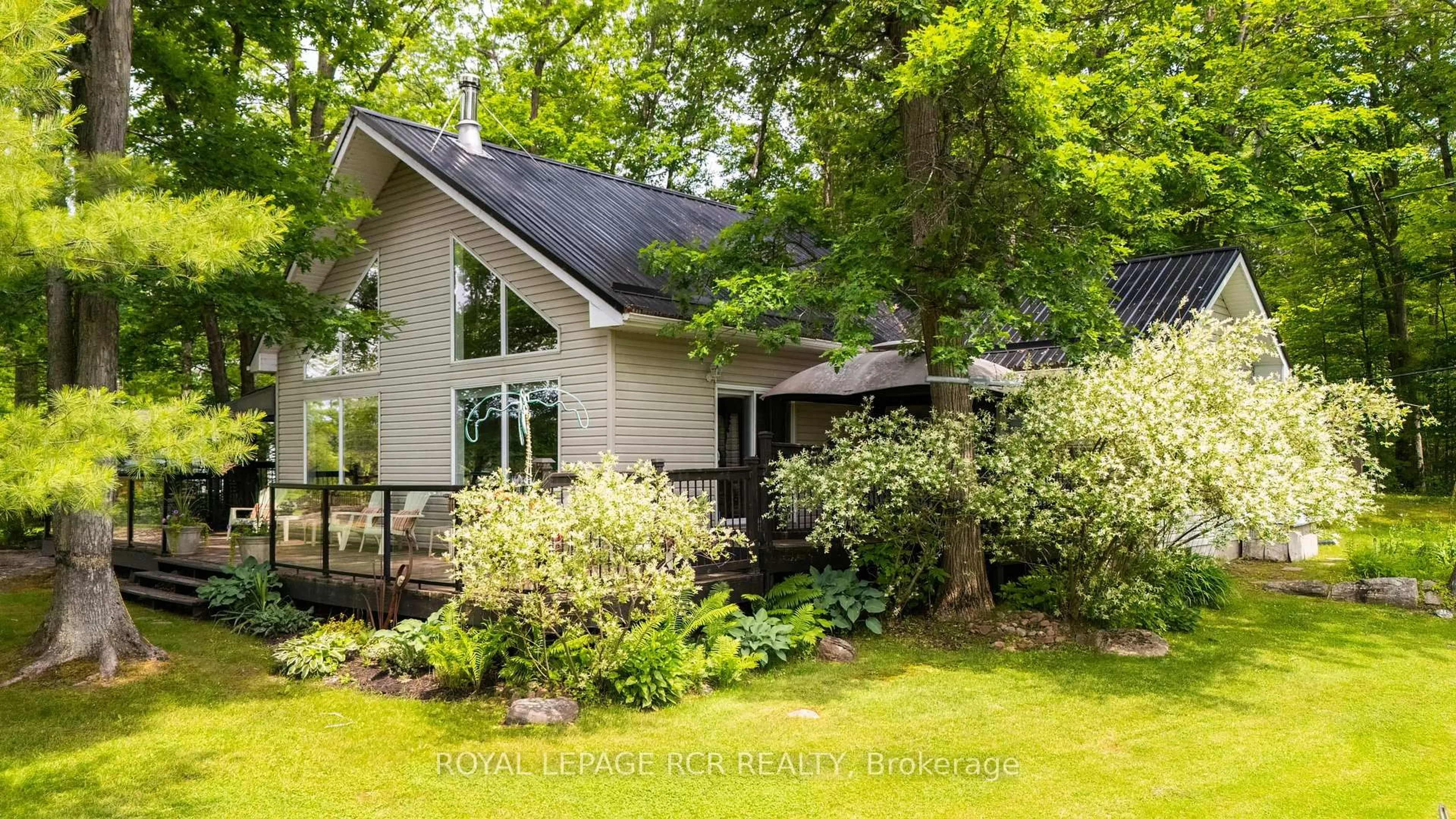 Home with vinyl exterior material, unknown for 4 ISLAND 20 YELLOWHEAD Island, Georgian Bay Ontario L0K 1S0