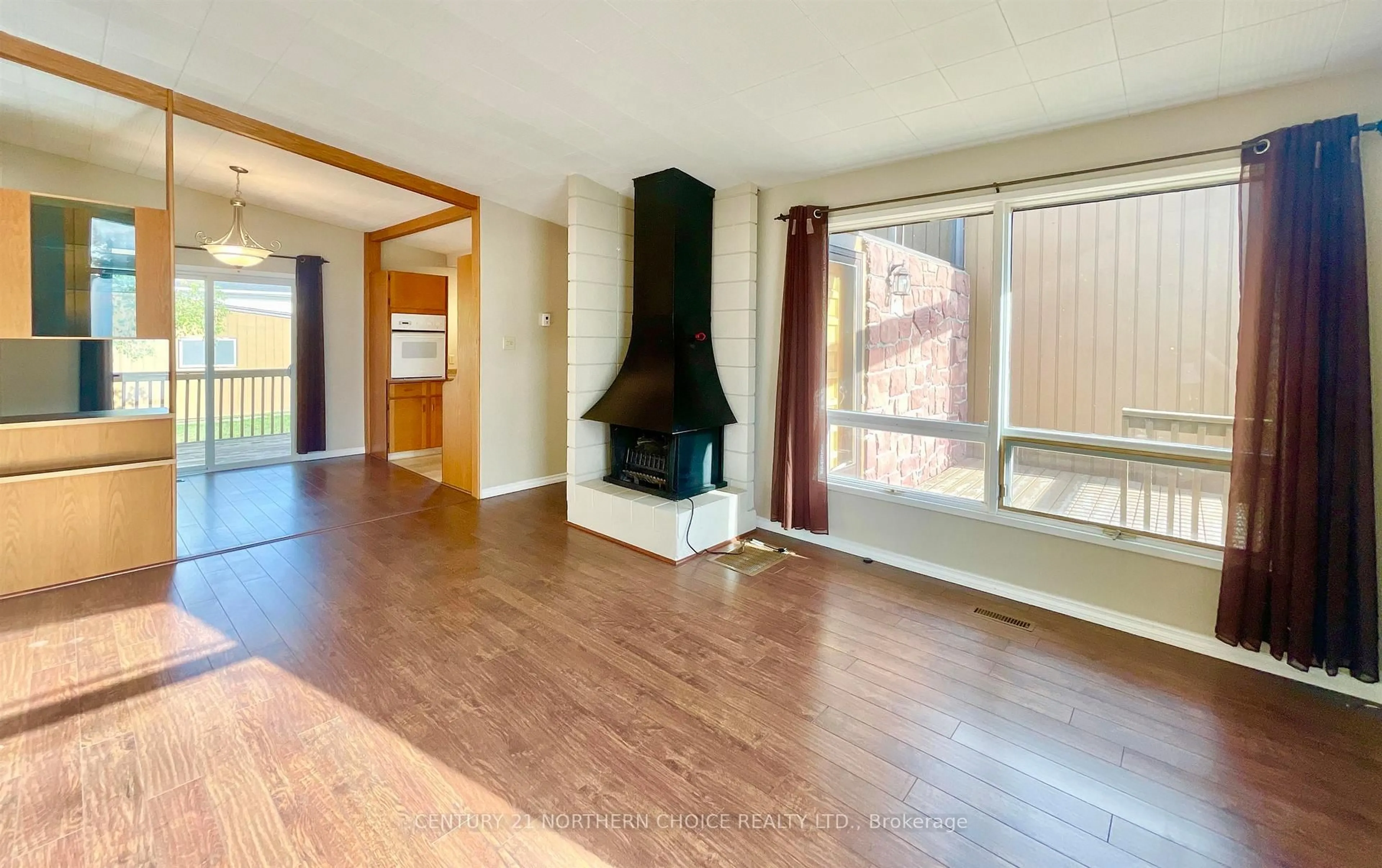 A pic of a room for 133 Memorial Ave, Dryden Ontario P8N 2M4