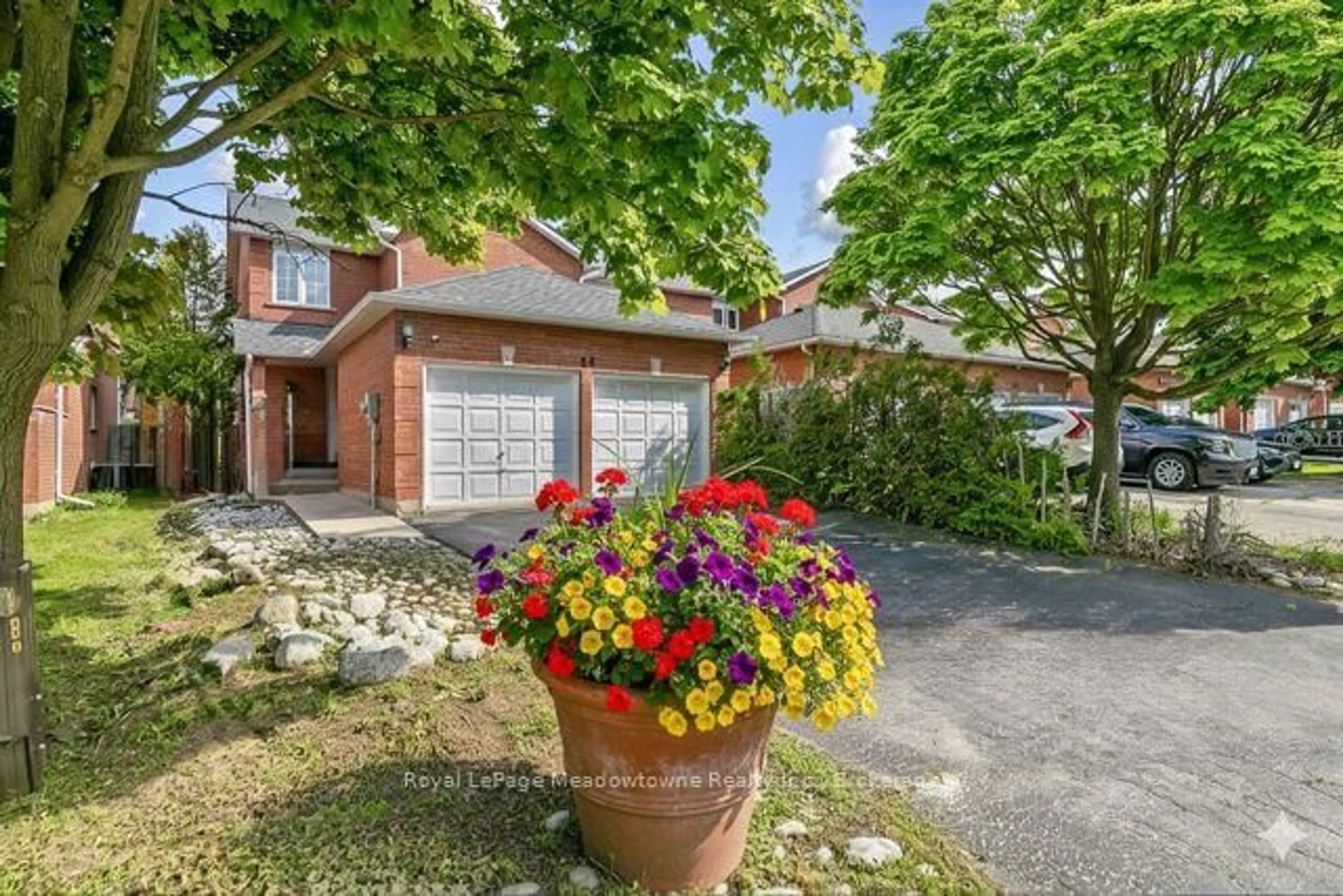 Unknown for 44 Corbett St, Cambridge Ontario N1T 1V5