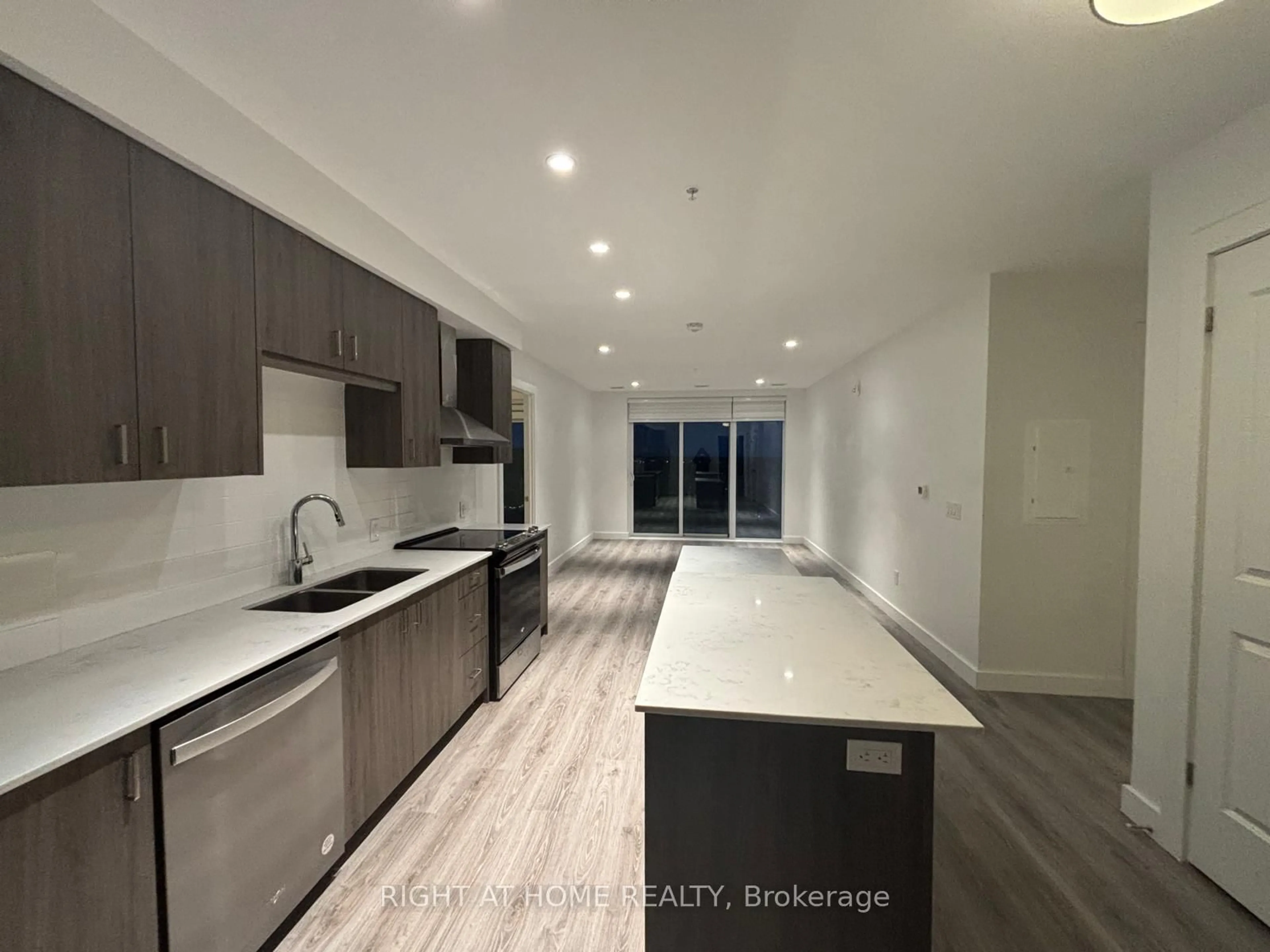 Open concept kitchen, unknown for 15 Glebe St #2007, Cambridge Ontario N1S 0C3