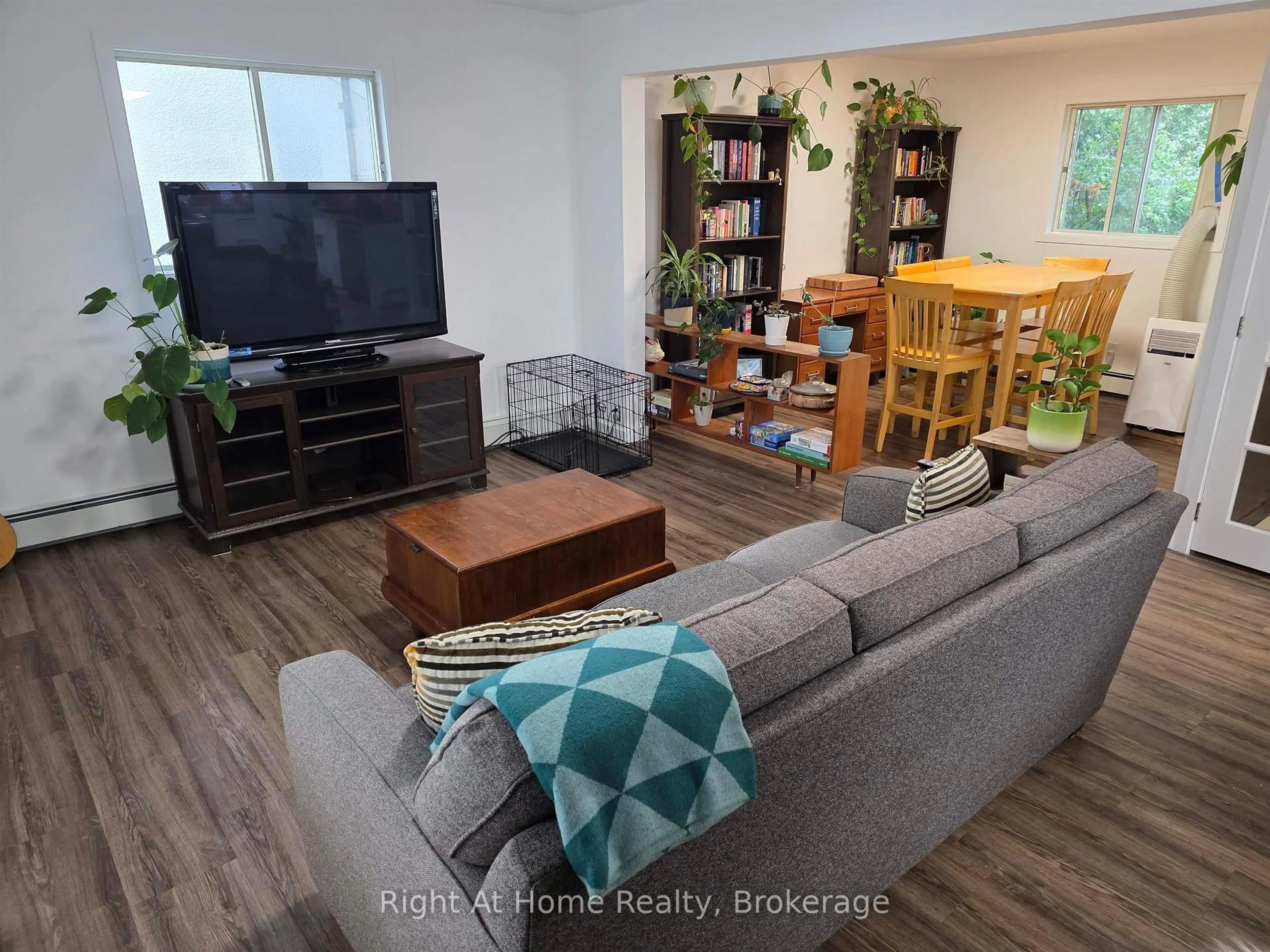Living room with furniture, unknown for 134 Kenogami Ave, Thunder Bay Ontario P7B 4R7