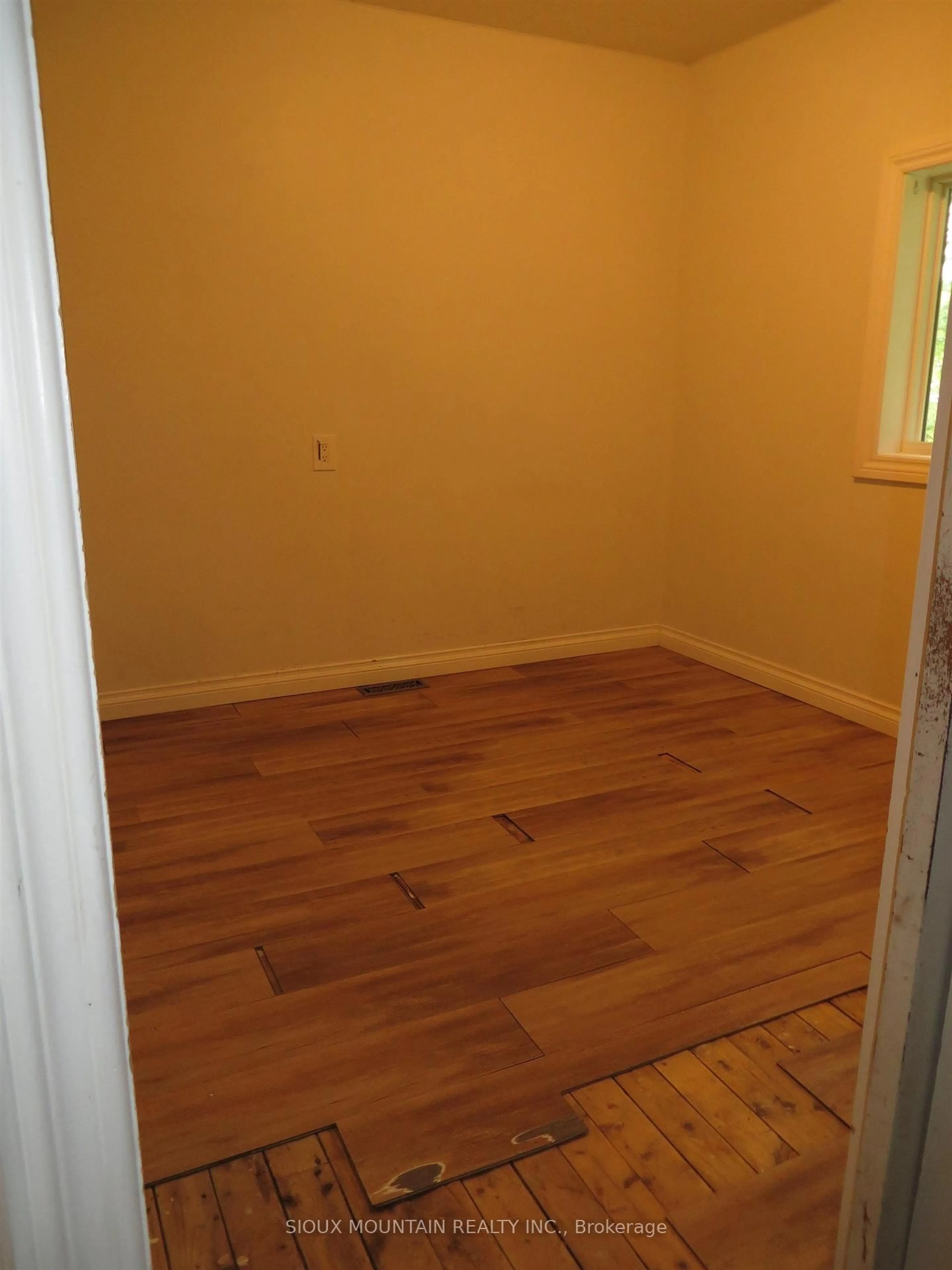 A pic of a room for 233 Drayton Road, Sioux Lookout Ontario P8T 0A7