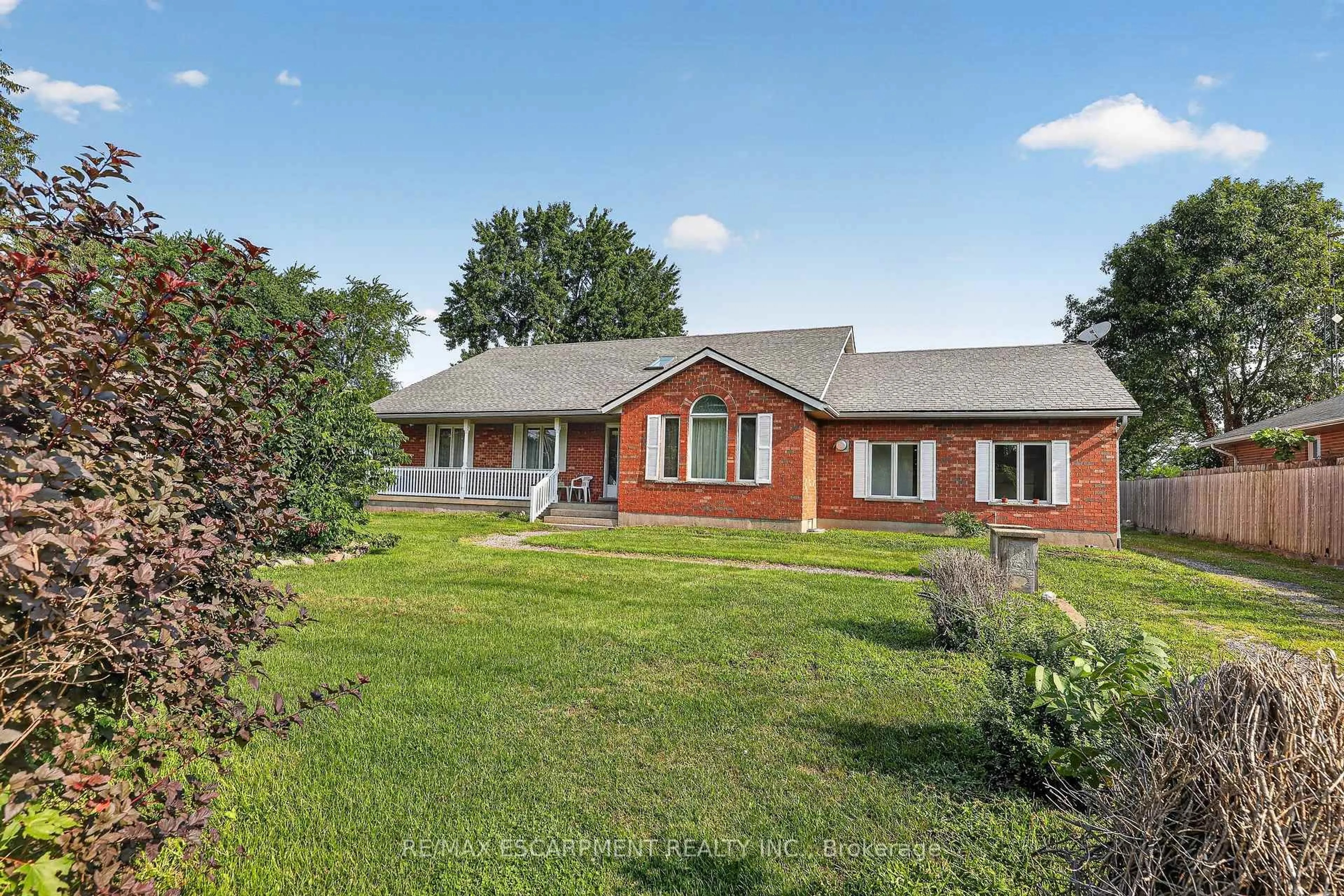 Home with brick exterior material, unknown for 54132 Best Line, Bayham Ontario N5H 2R3