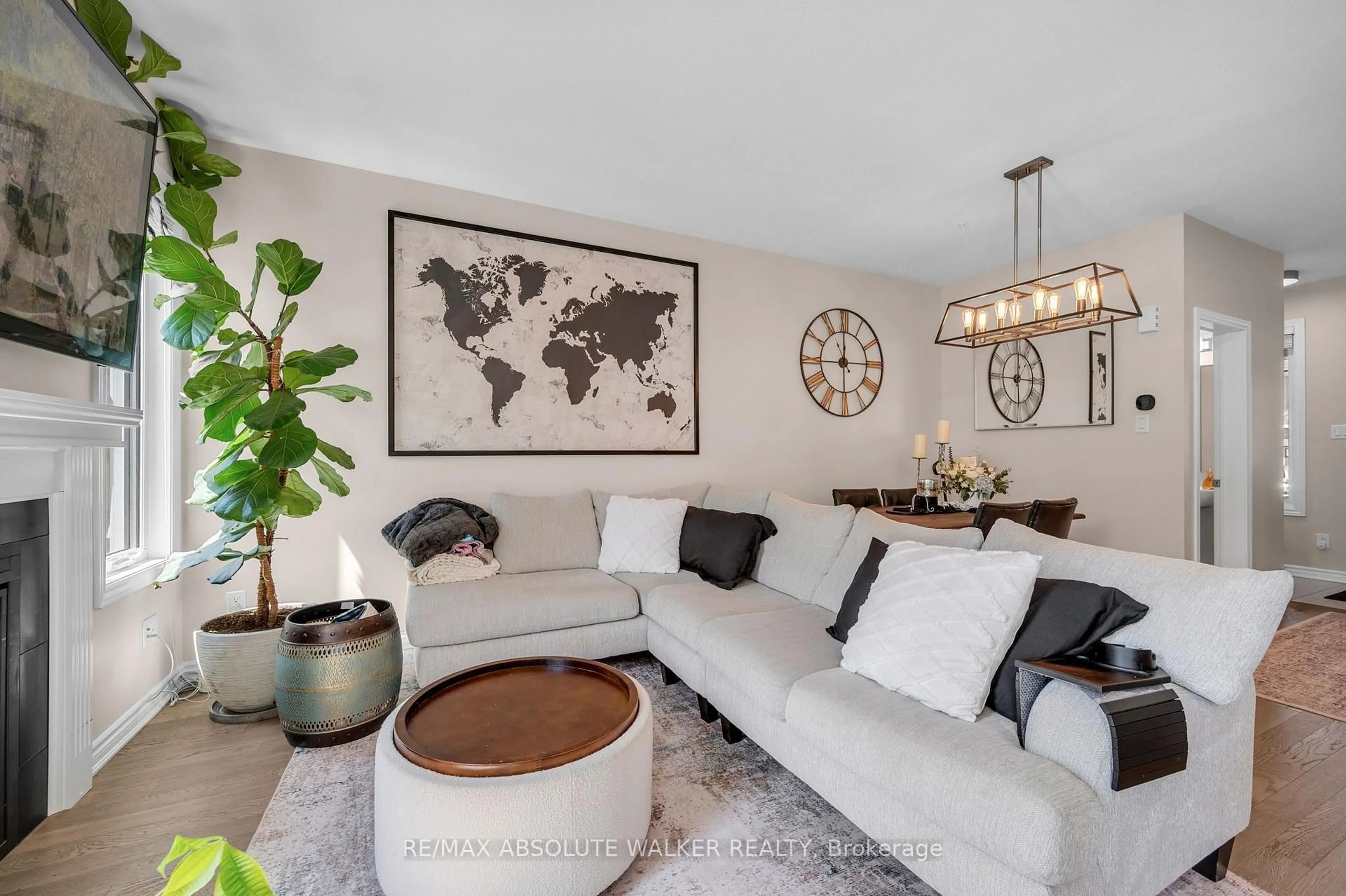 Living room with furniture, unknown for 236 Willow Aster Circ, Ottawa Ontario K4A 1C9