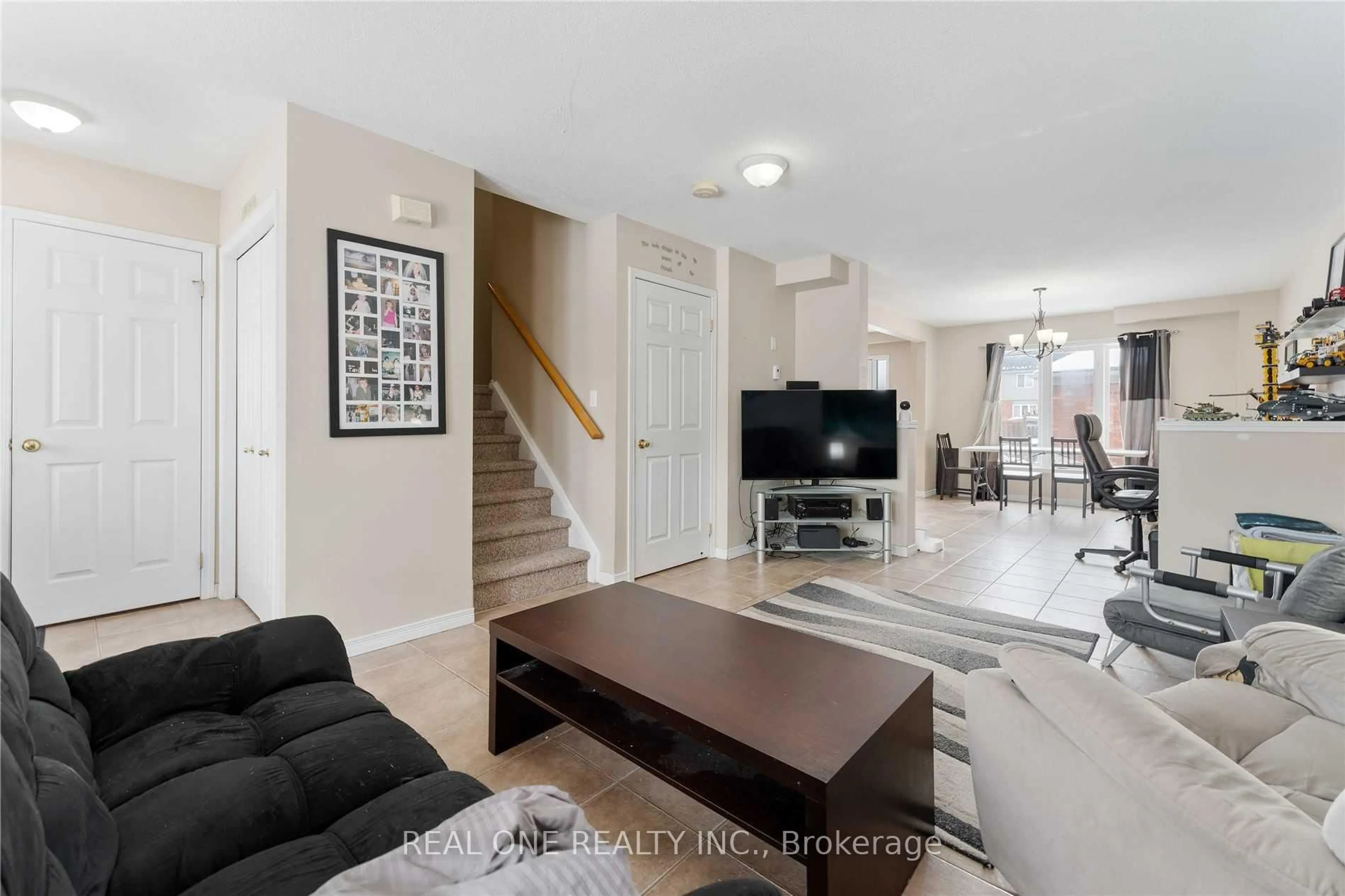 Unknown for 575 Victoria Rd, Guelph Ontario N1E 7M1