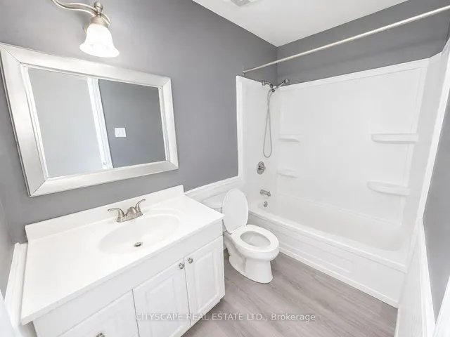 850 Berkshire Dr #8, London South 3