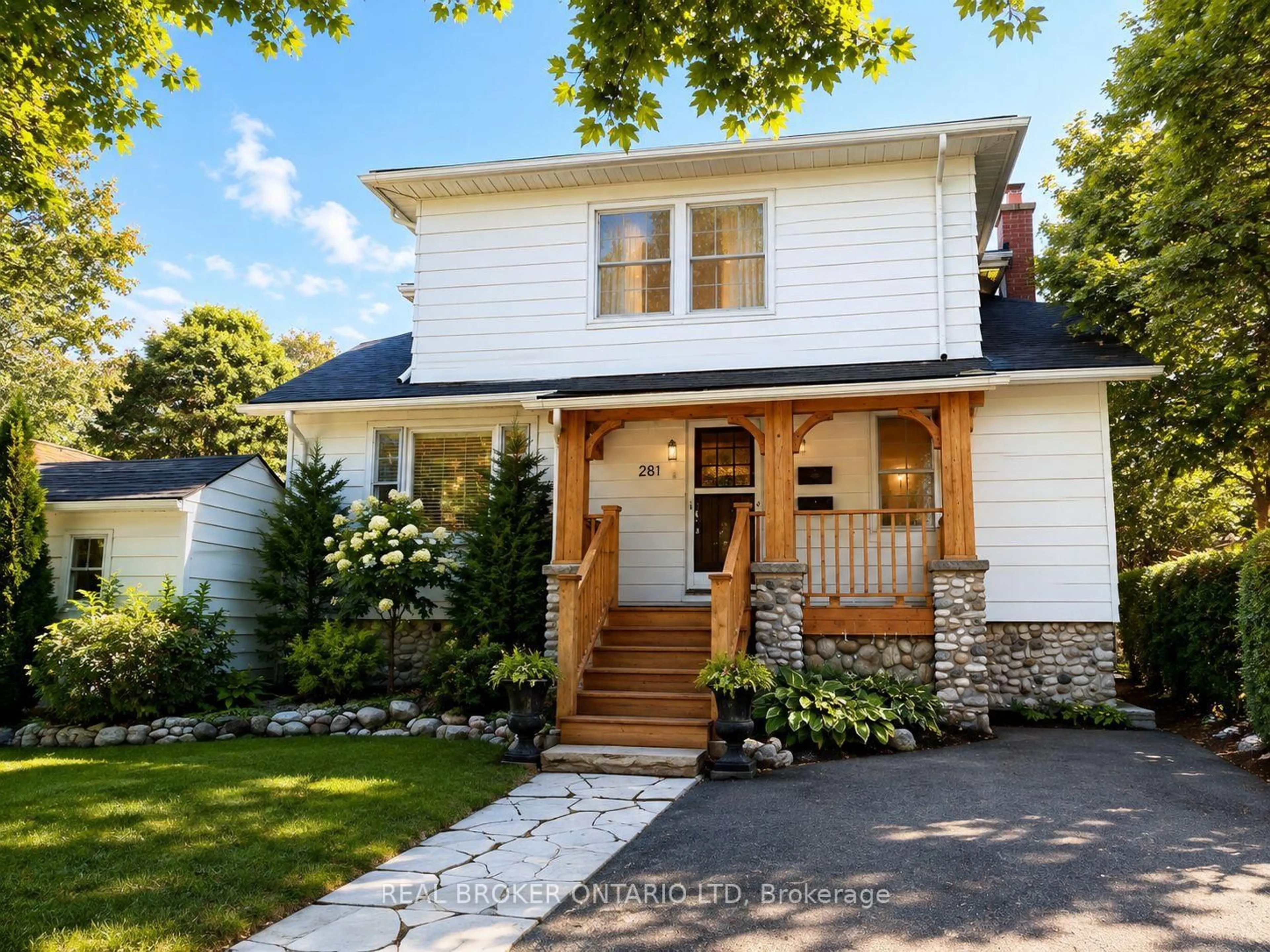 Home with brick exterior material, street for 281 Grosvenor St, London East Ontario N6A 1Y9