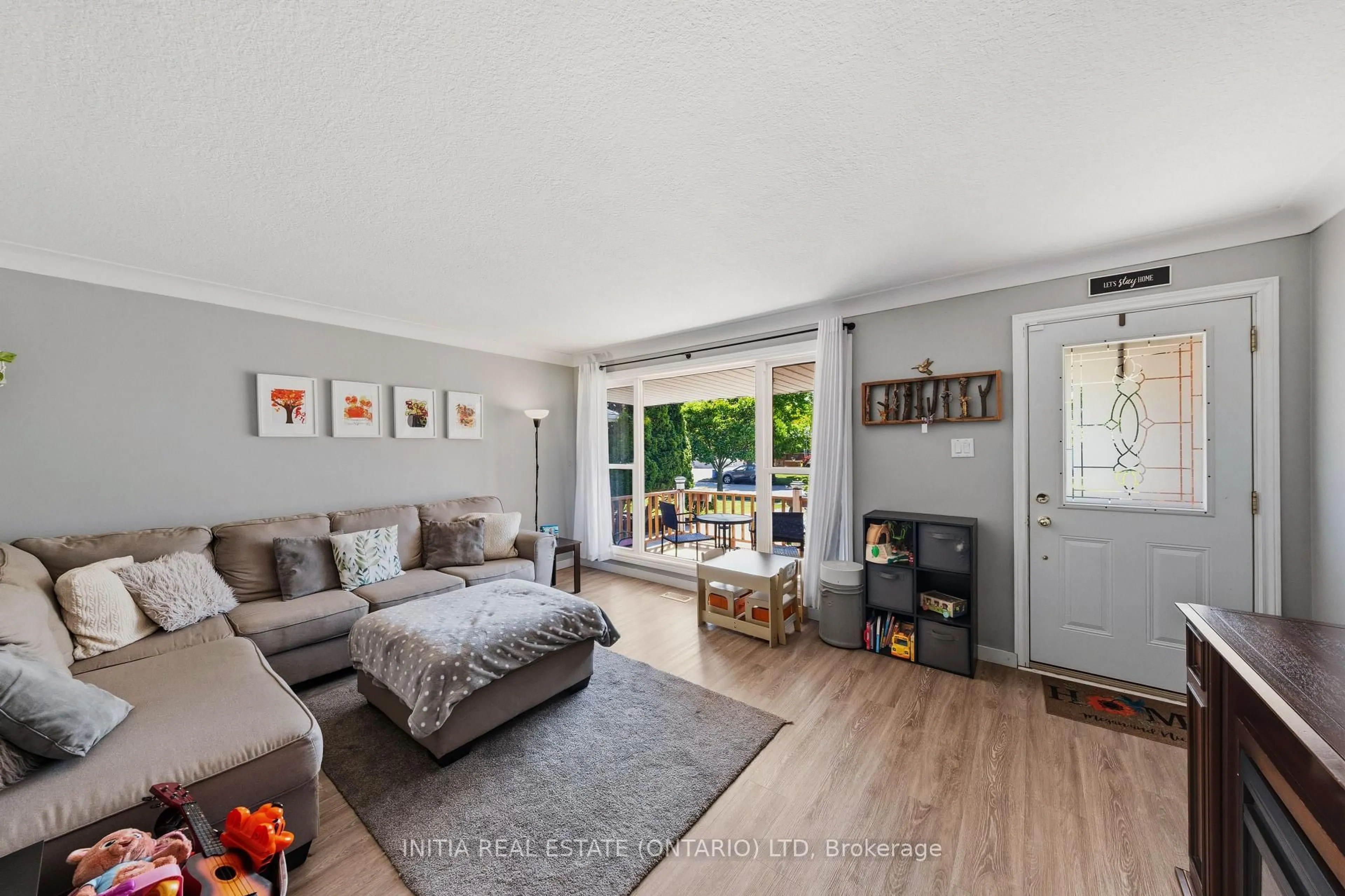 Living room with furniture, unknown for 97 Grey Cres, Sarnia Ontario N7S 2S3