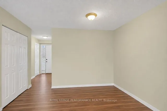 3064 Olympic Way, Ottawa 2